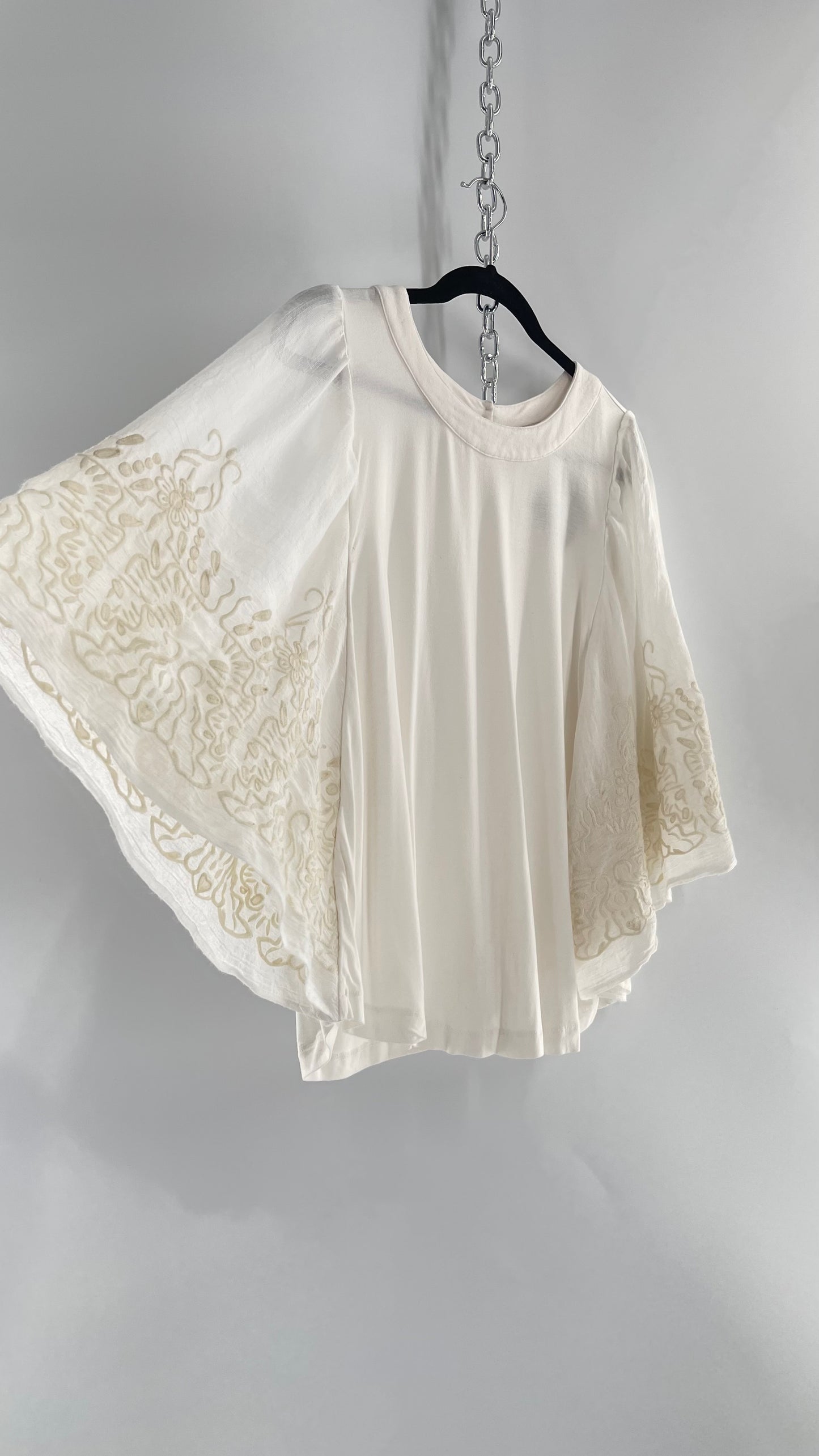 Anthropologie Eri + Ali White Embroidered Bat Wing Blouse (Medium)