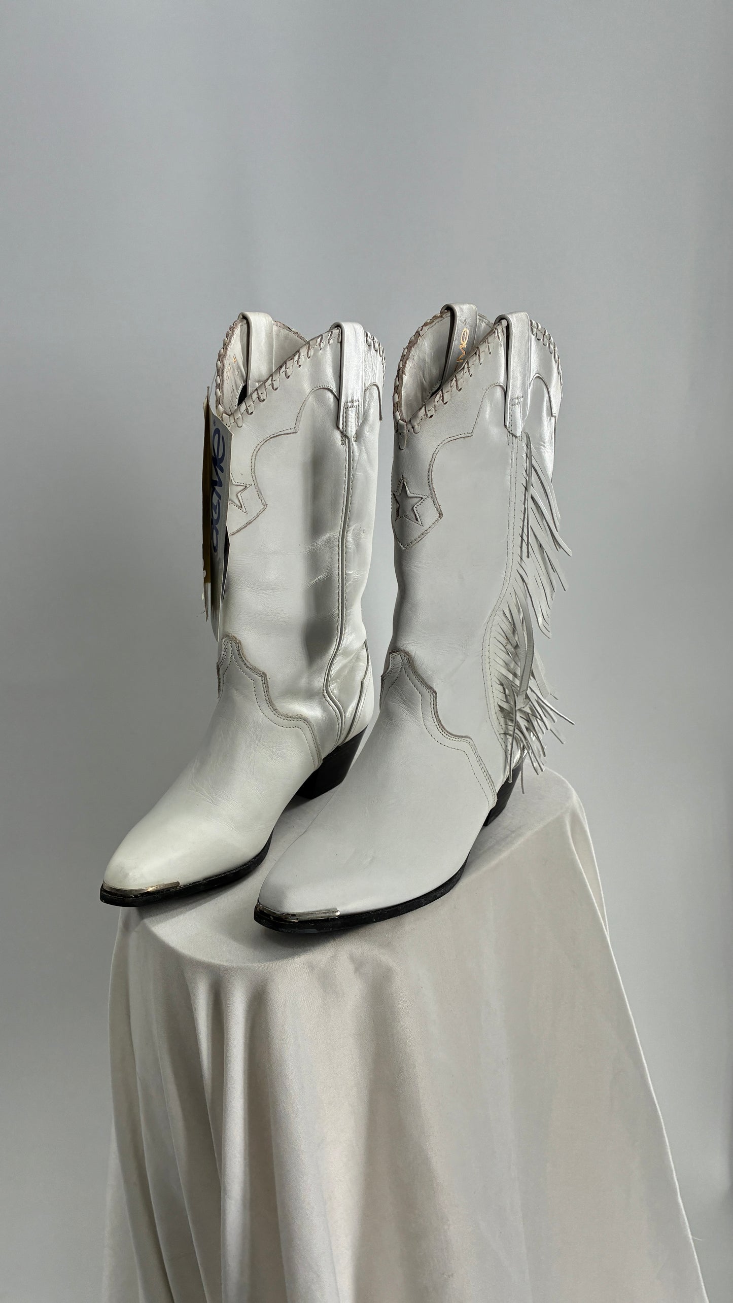 Deadstock Vintage ACME White Cowboy Boots with Braided Cuff, Fringe Sides(6)