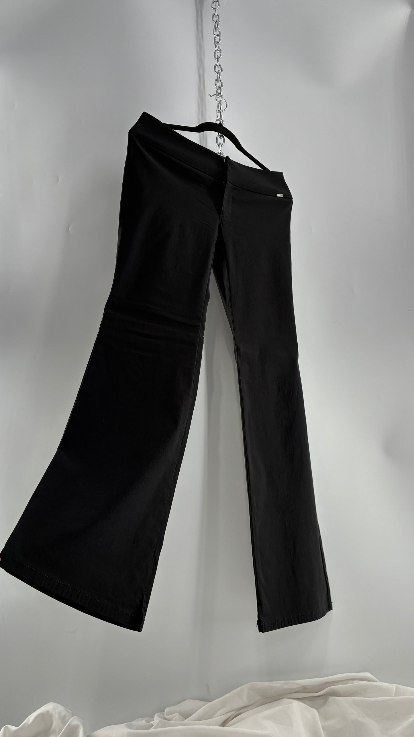 Vintage 1990s GUESS Stretch Low Rise Thick Waistband Black Kickflare (29)