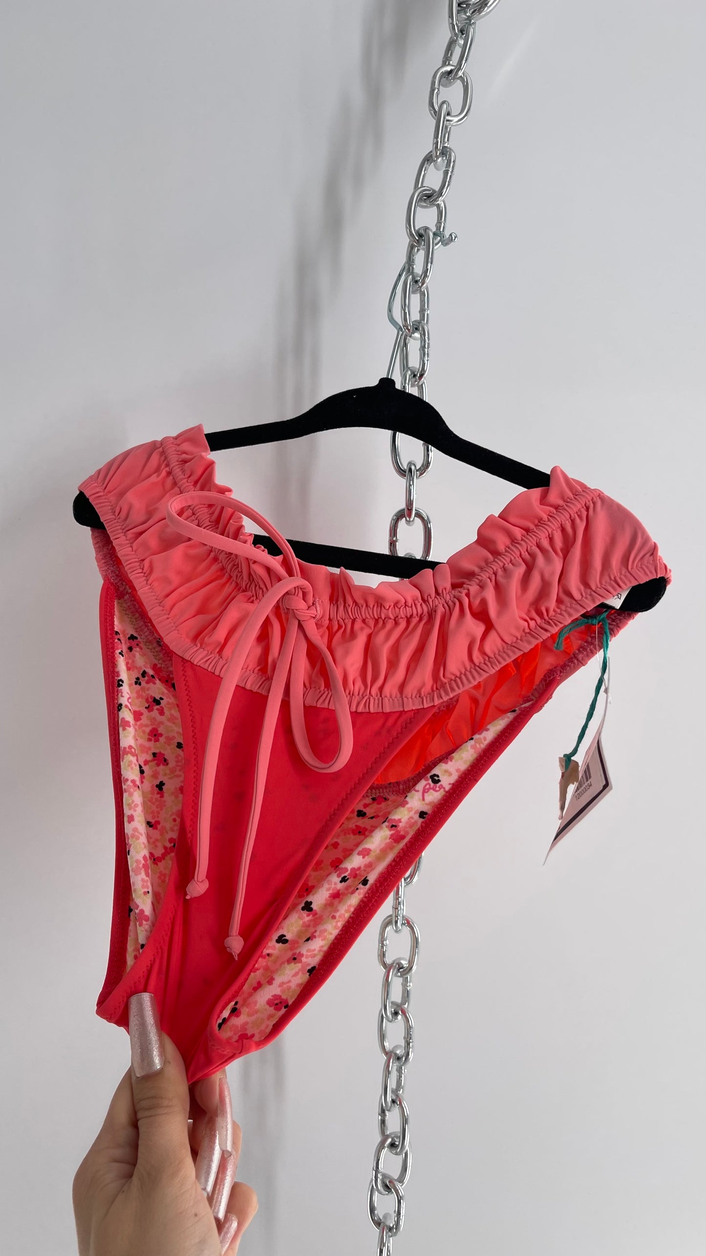 Kti per te Free People Ruched Waistline Pink Swim Bottoms NWOT (Small)