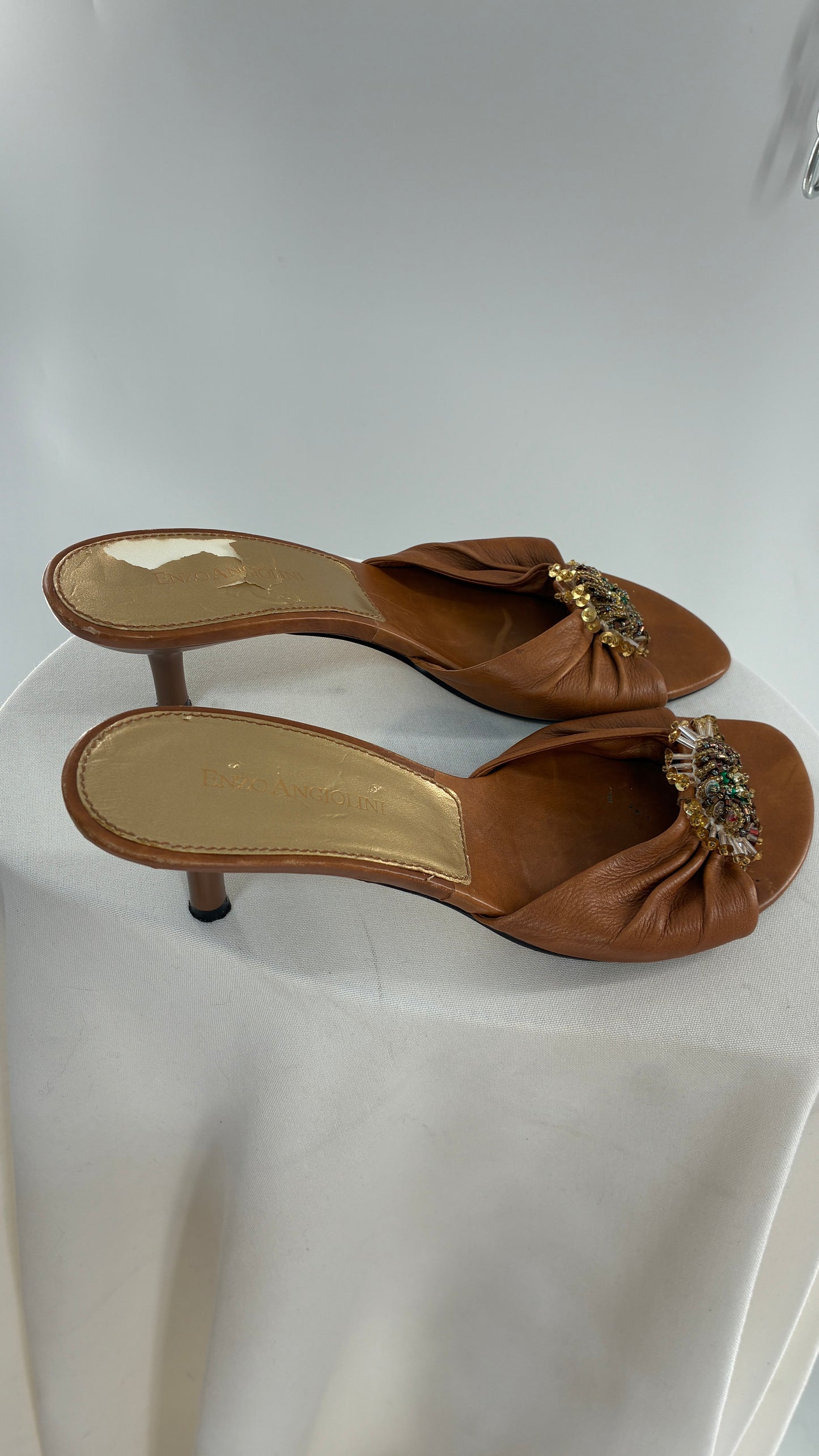 Vintage ENZO ANGIOLINI Brown Leather Kitten Heel Sandal with Beaded Details (7.5)