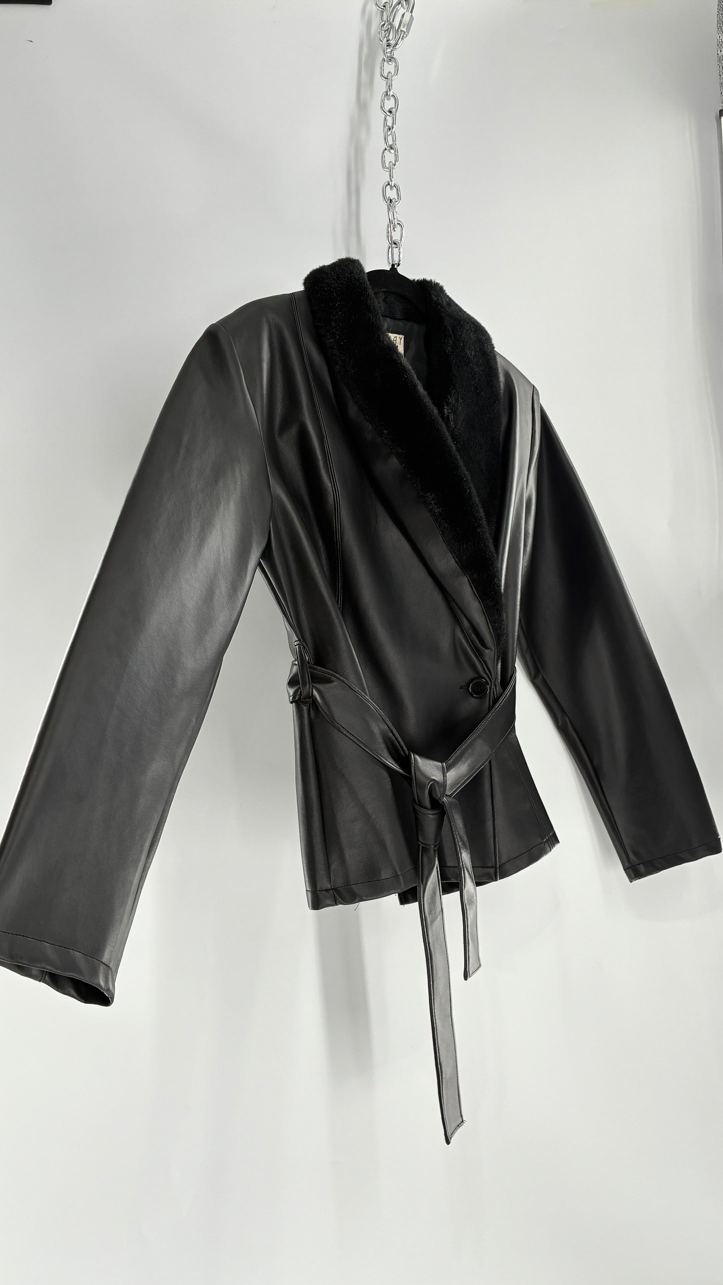 Vintage HIGHWAY Lifestyle Clothing (Medium)