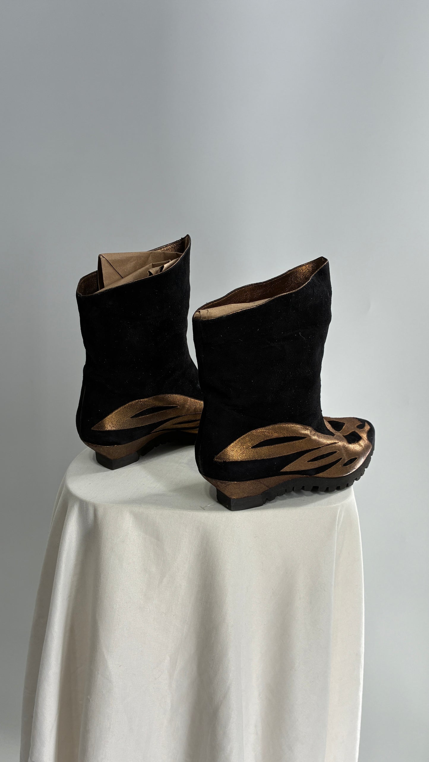 Vintage 1960s Pancaldi for MARLOWE Black Suede Gold/Bronze Appliqué Patchwork Pointed Toe Boot (38.5)