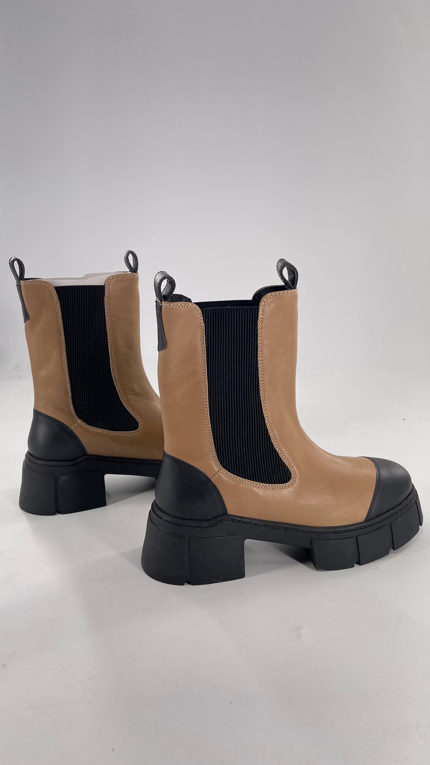 Free People James Chelsea Boot Tan with Chunky Heel and Raised Platform Sole (37.5)