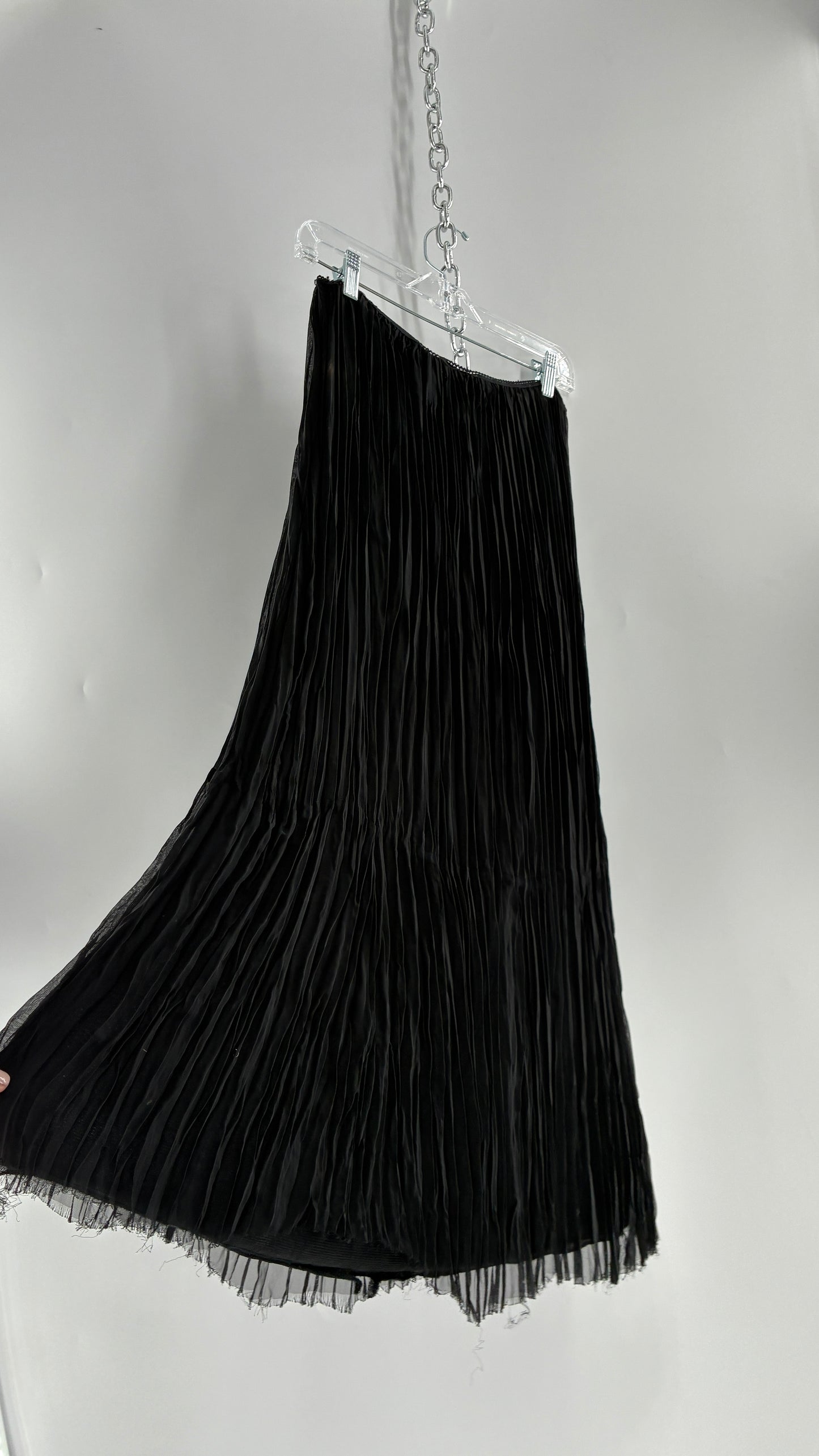 Vintage WORTHINGTON Black Crimped Skirt (S/M)