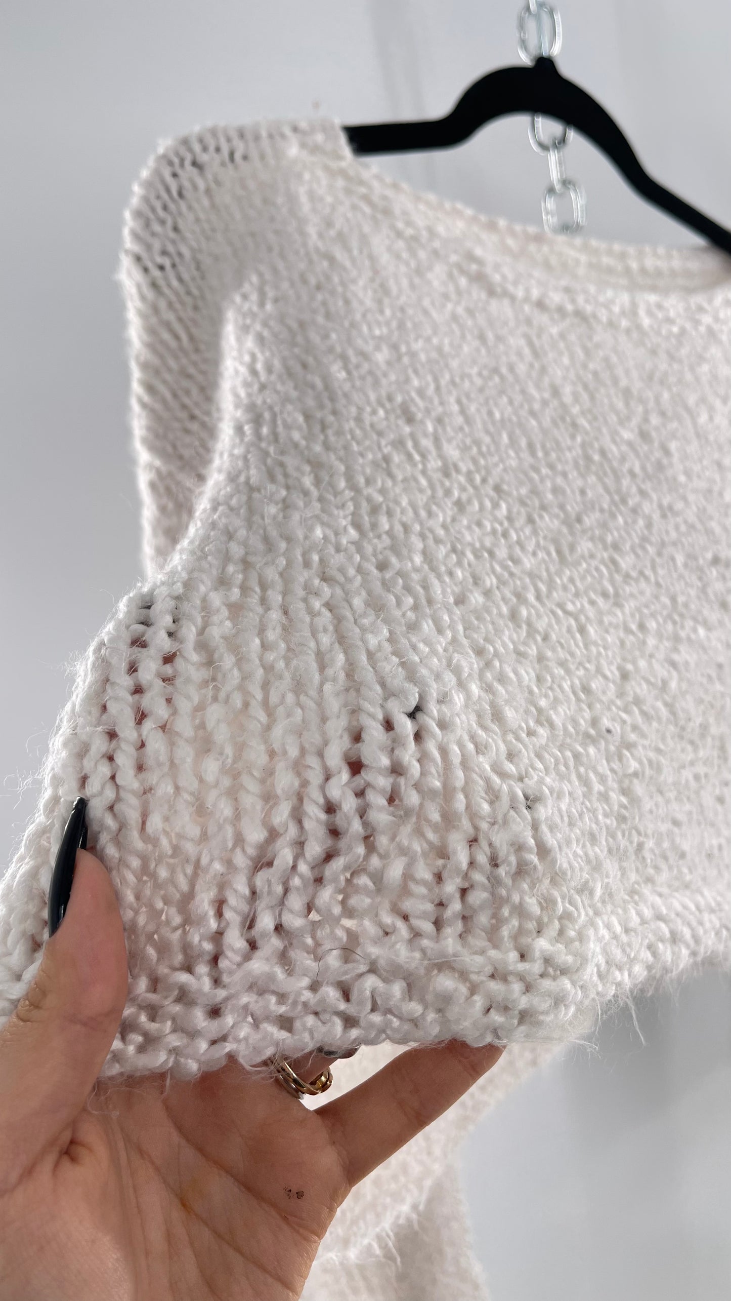White Slouchy Comfy + Cozy Knit Cropped Sweater (M)