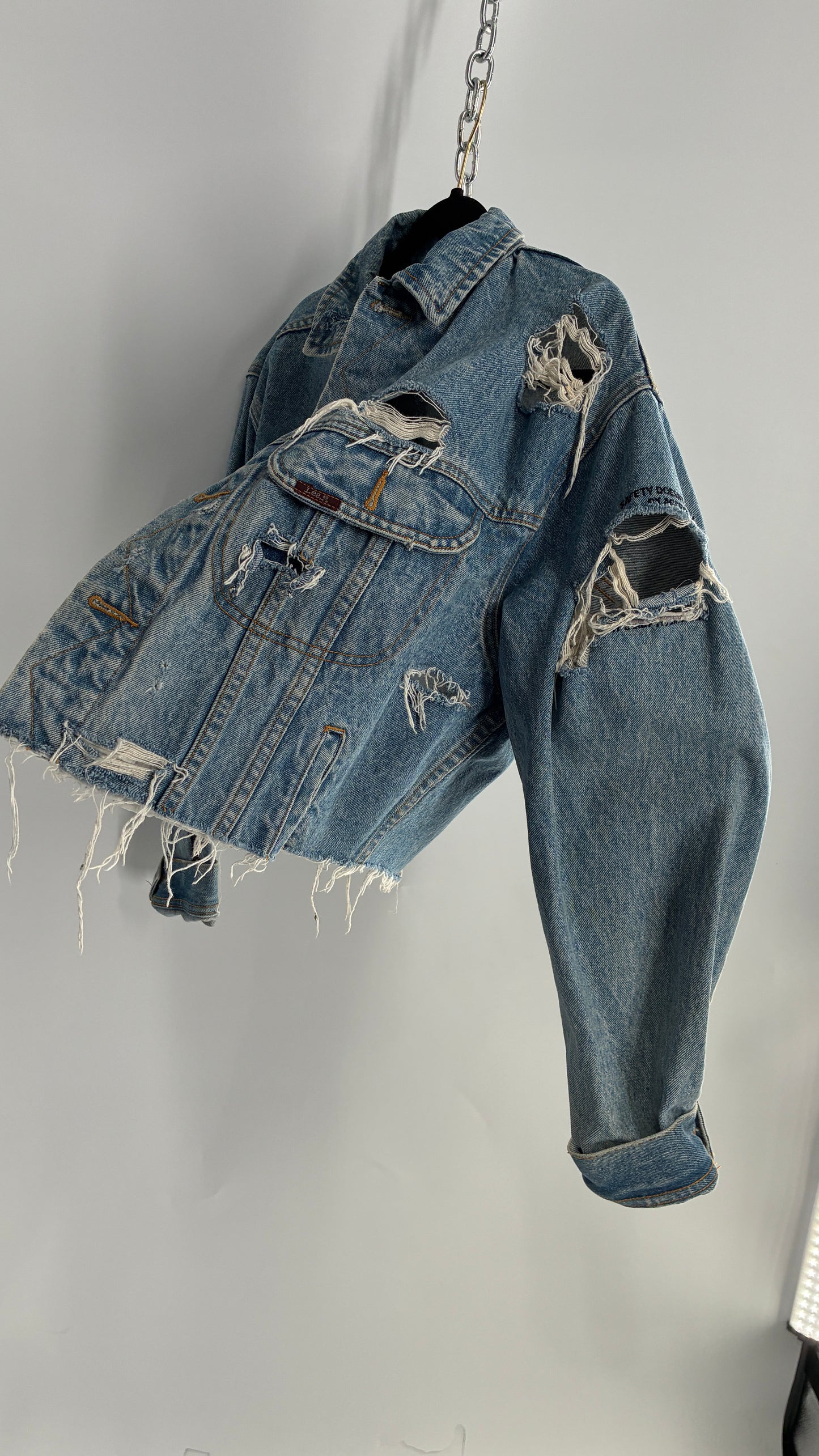 Vintage LEE Distressed Denim Cropped Jacket (Medium)