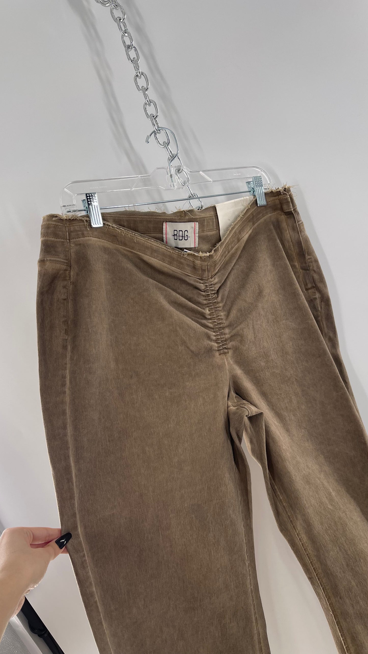 BDG Brown Scrunch Front Kick Flare Bell Bottoms with Side Zipper (33)