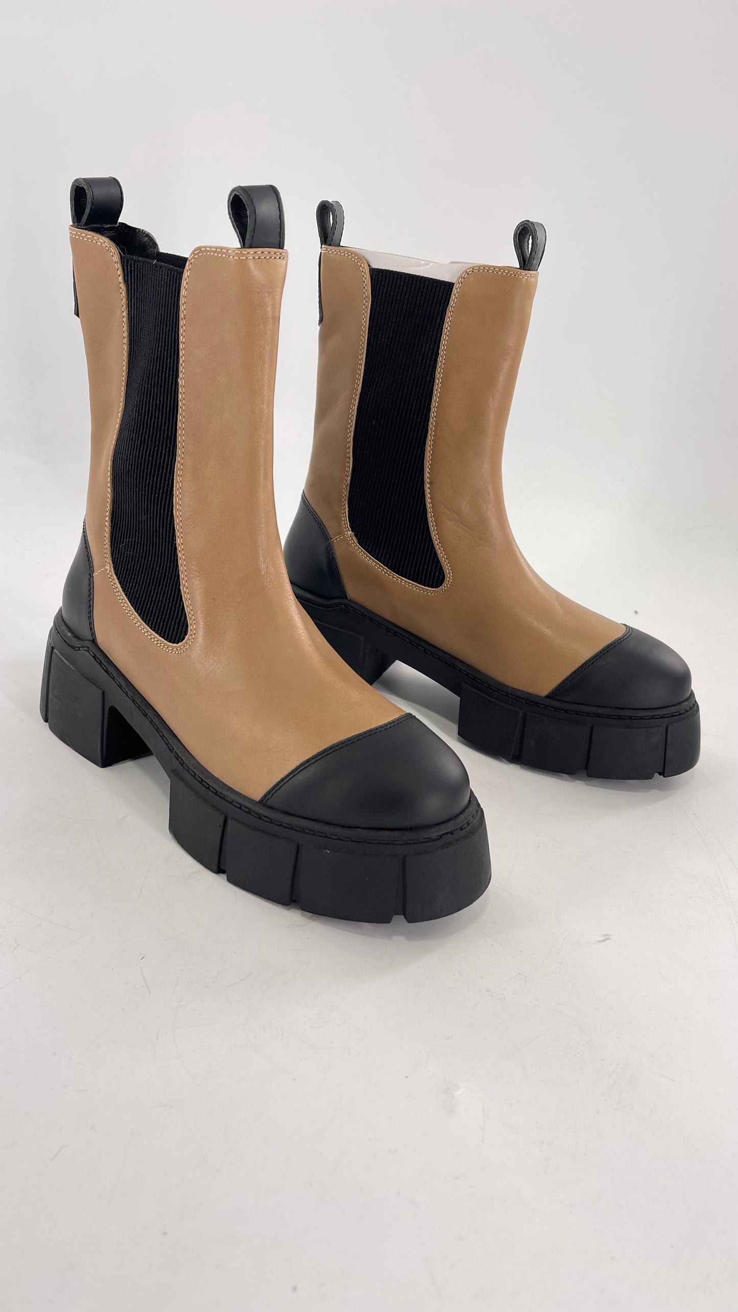 Free People James Chelsea Boot Tan with Chunky Heel and Raised Platform Sole (37.5)