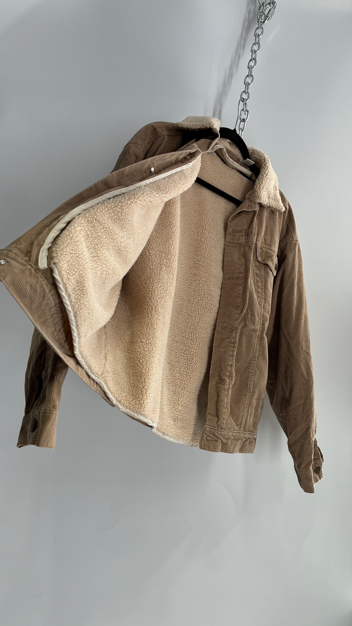 Vintage Brown Corduroy Jacket with Sherpa Lining and Collar (Adult S)