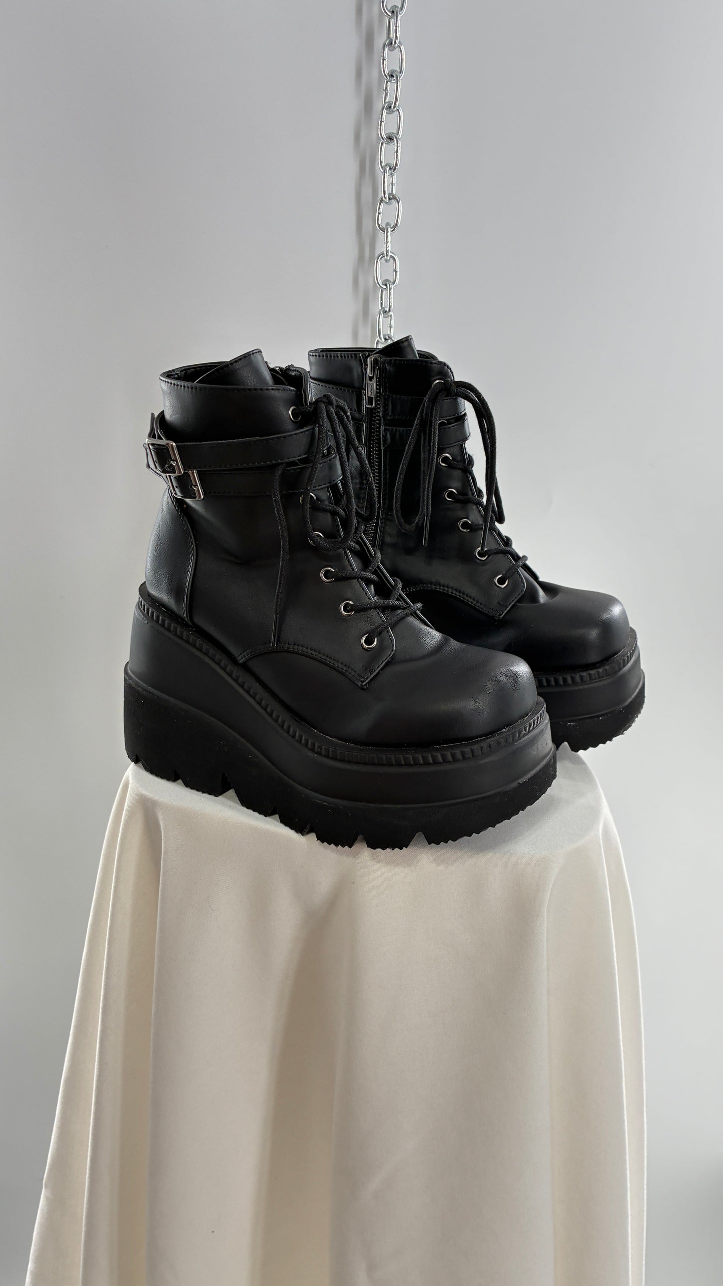DEMONIA Shaker-52 Black Platform Wedge Combat Boots (9)