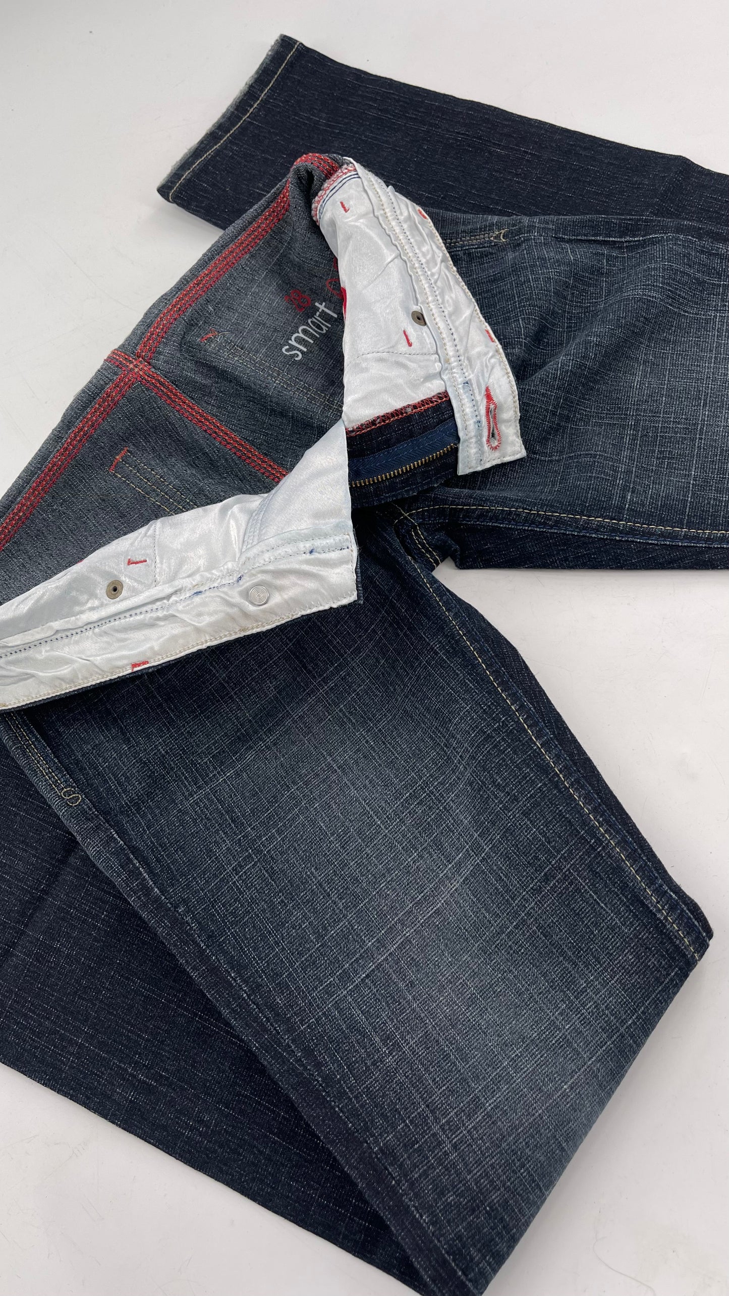 Vintage Smart AS JEANS Dark Wash with Grain and Embroidered/Embellished Kiss Rock Logo (28)