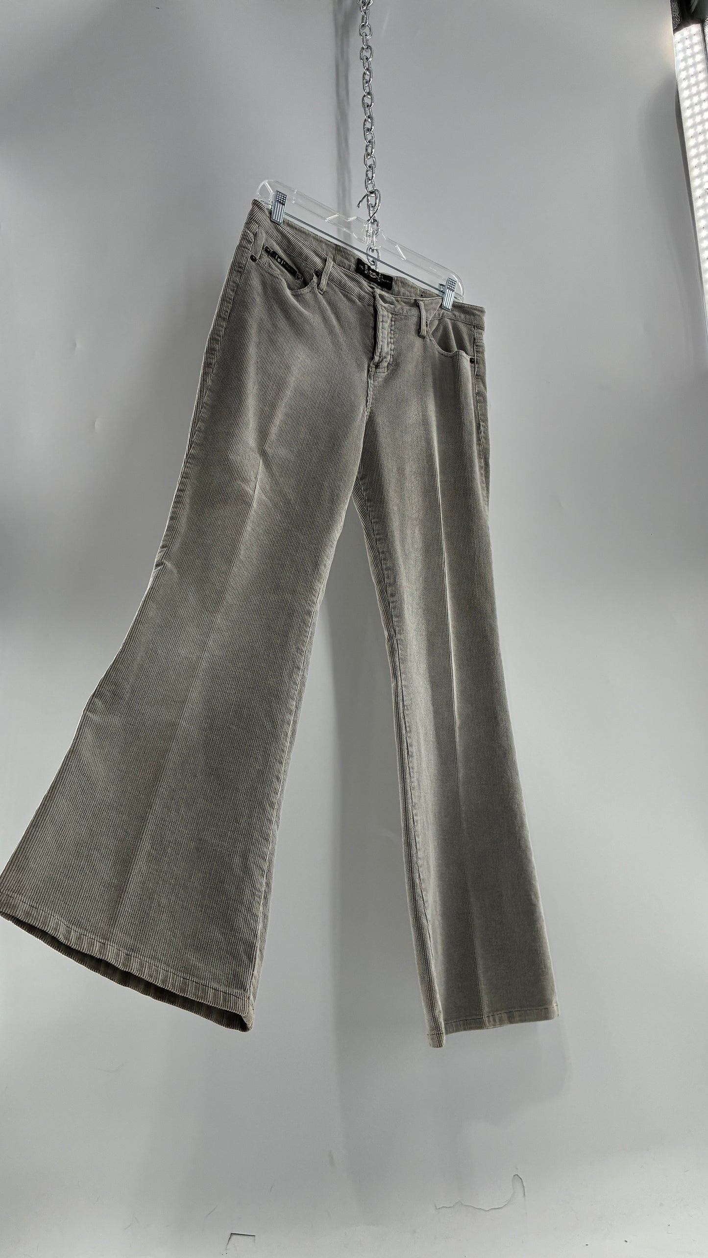 Vintage LEI Grey Corduroy Flare Pants with Fading Detail (13)