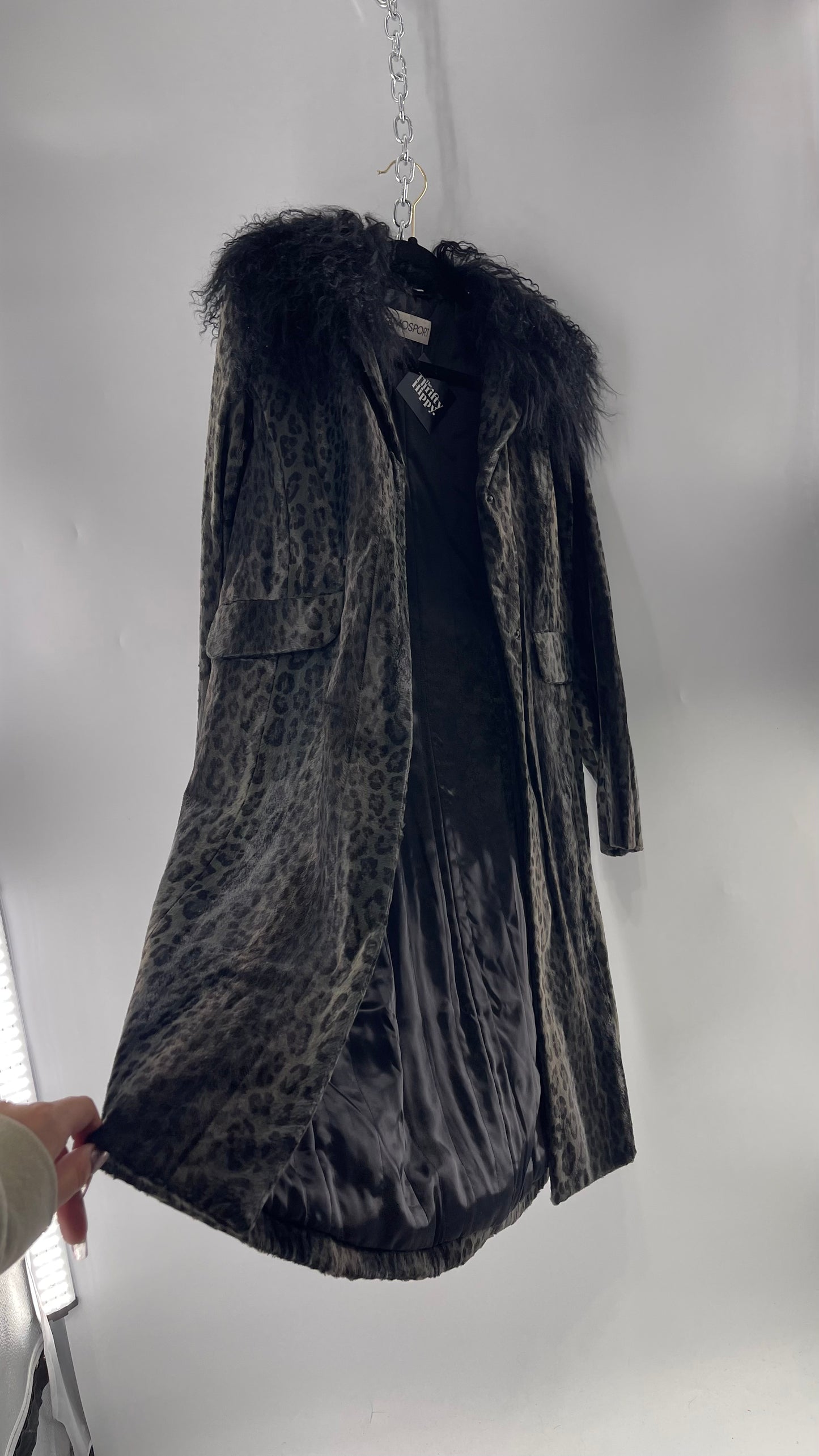 Vintage Romanian RAMOSTEPH Black/Gray Leopard Print Coat with Mongolian Fur Collar (Medium)