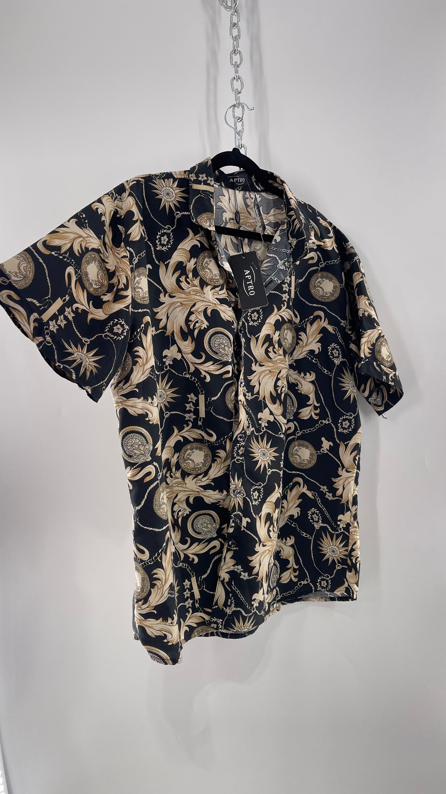 APTRO Black and Gold Brocade Short Sleeve Button Up with Tags (XXXL)