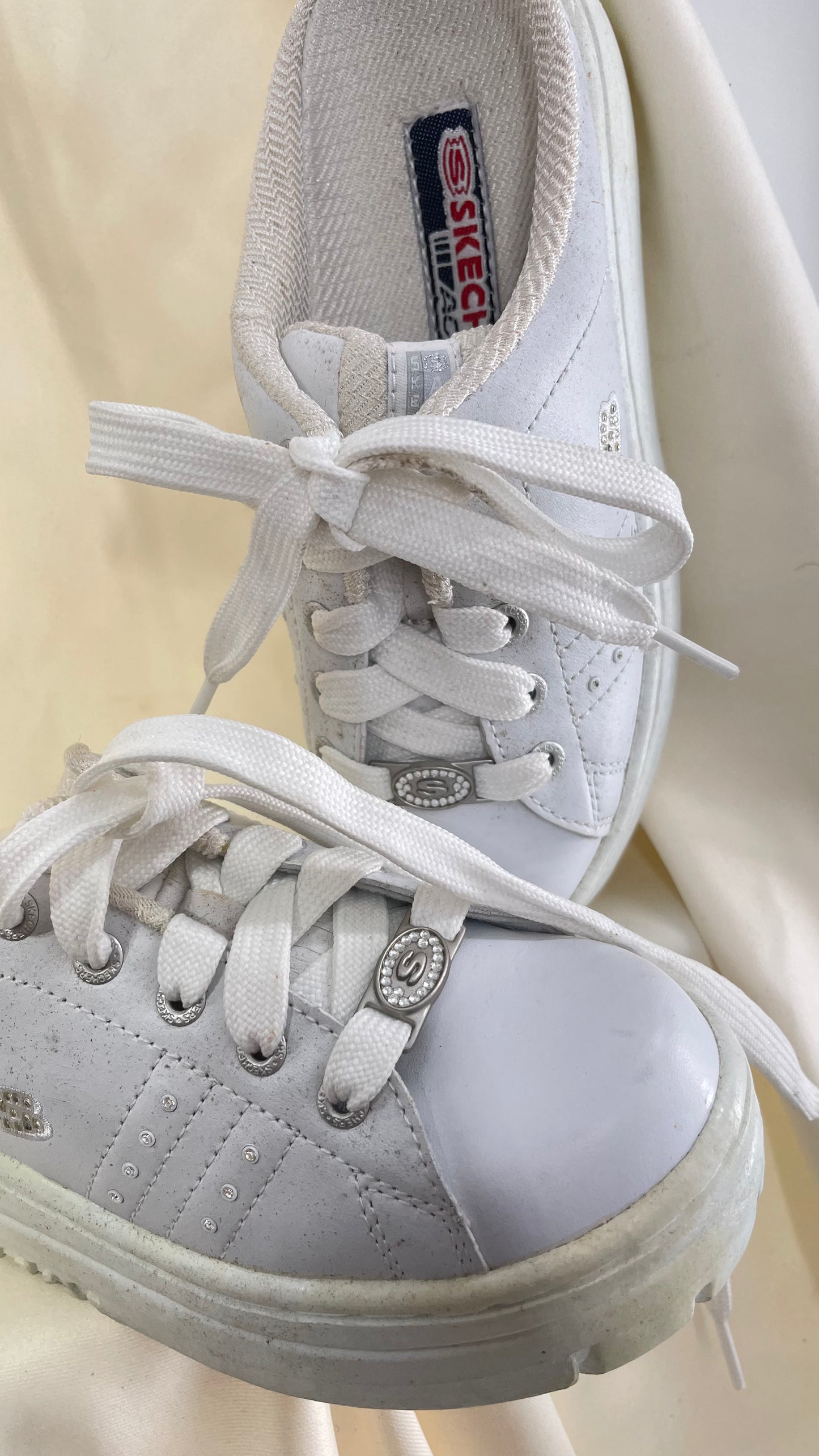 Vintage White Sketchers Slip on Platform Jammer Sneakers with Bedazzled Details (6)