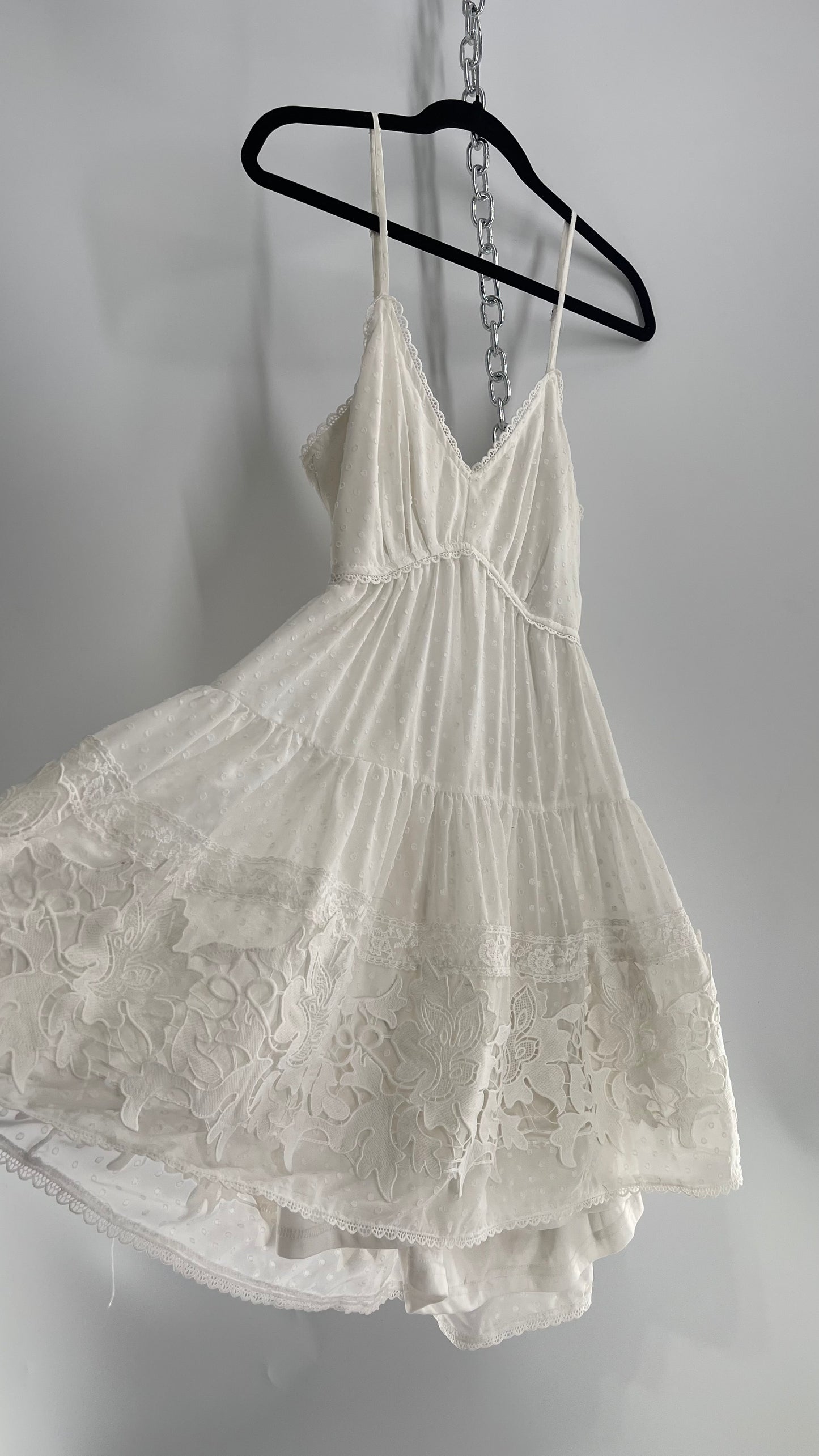 INA Voluminous White Tiered Open Back Mini Dress with Lace Trim (M)
