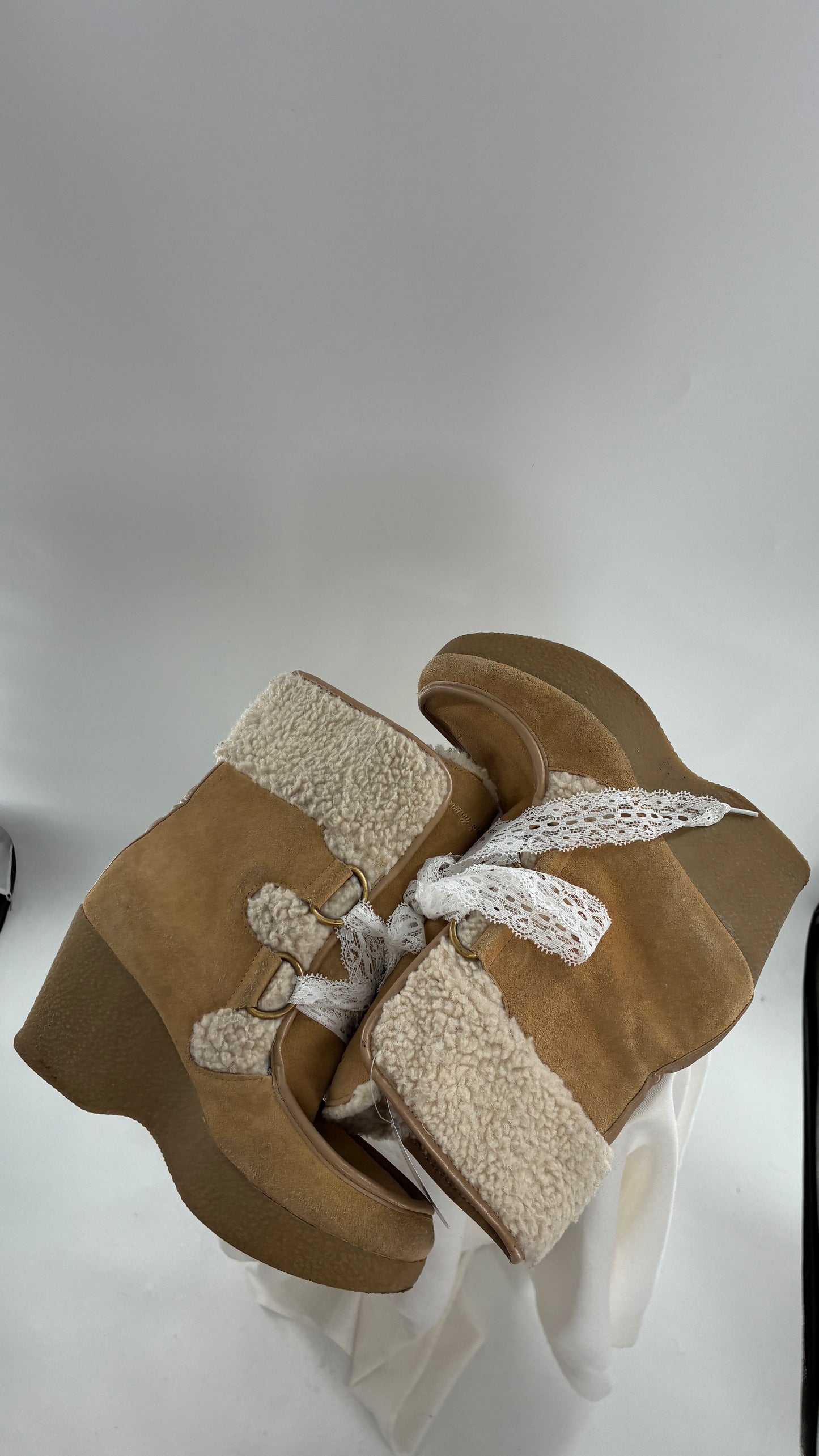 Vintage TOMMY GIRL Suede Leather Wedge Heels with Sherpa Details and Lace Trim Laces (8)