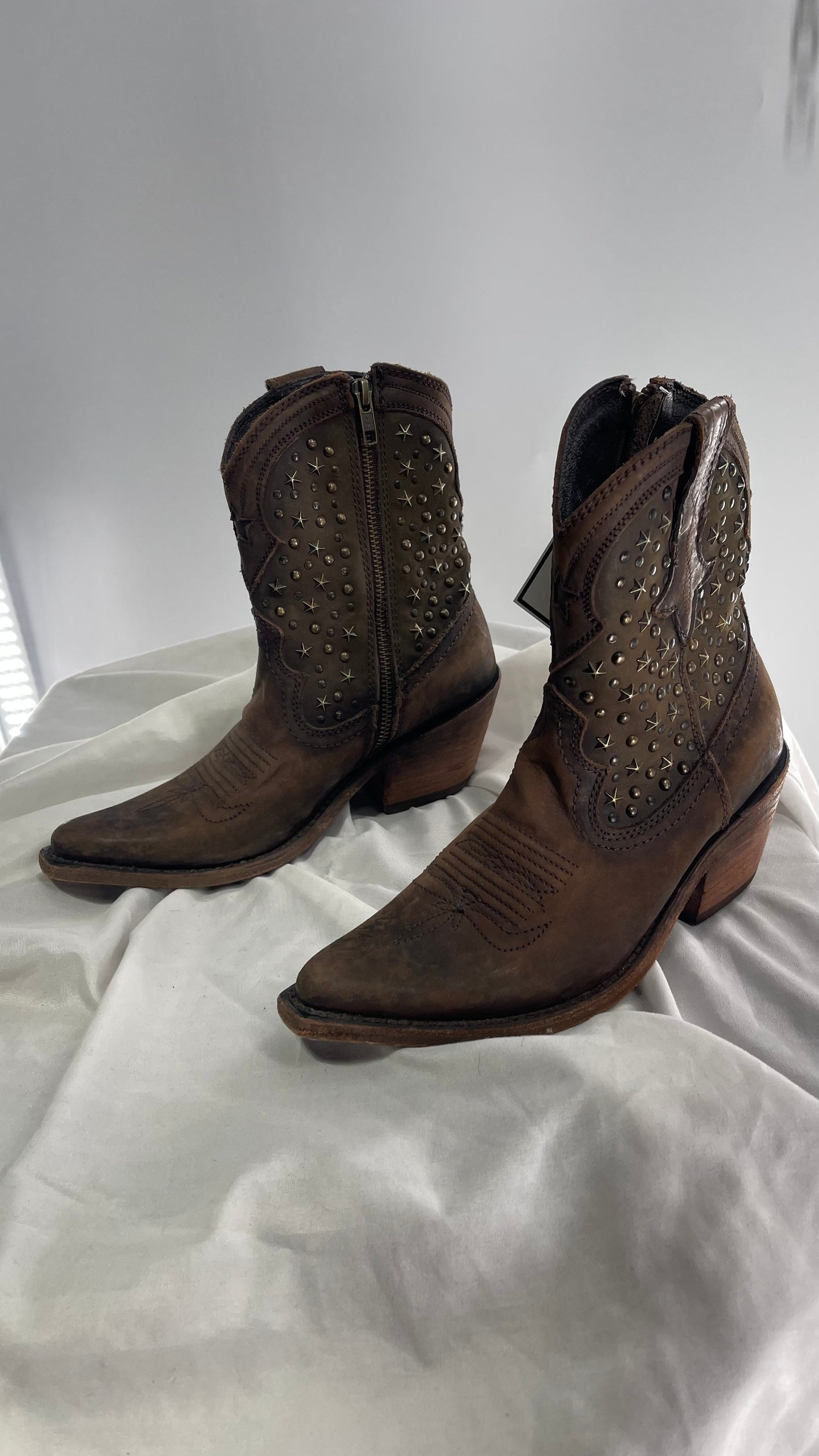 LIBERTY BLACK Handmade in Mexico Leather Cowboy Boots with Star Studs (7.5)