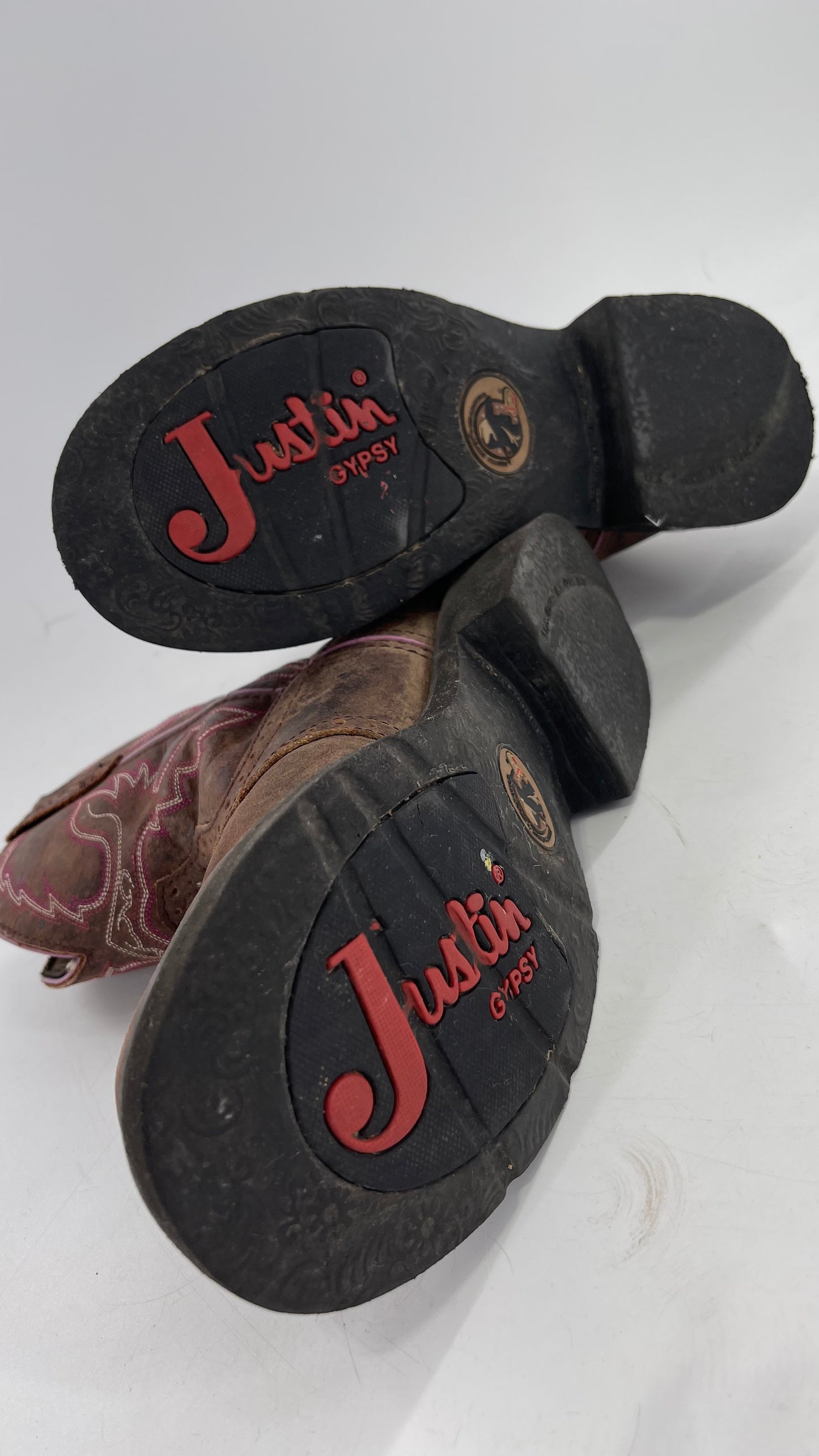 Justin Gypsy Edition Brown Leather Short Cowboy Boot with Pink Embroidery/Stitching (9)