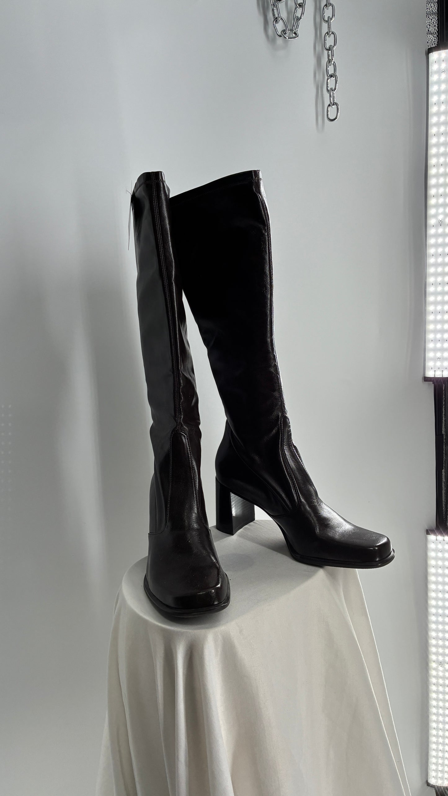 Vintage FRANCO SARTO Made in Brazil Square Toe Knee High Boots with Block Heel (8.5)