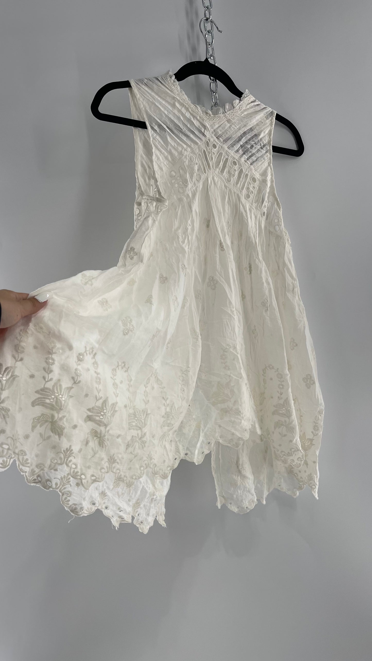 Free People White Cotton Eyelet Embroidered Lace Tank with Pleating, Buttoned and Slit Back (Small)