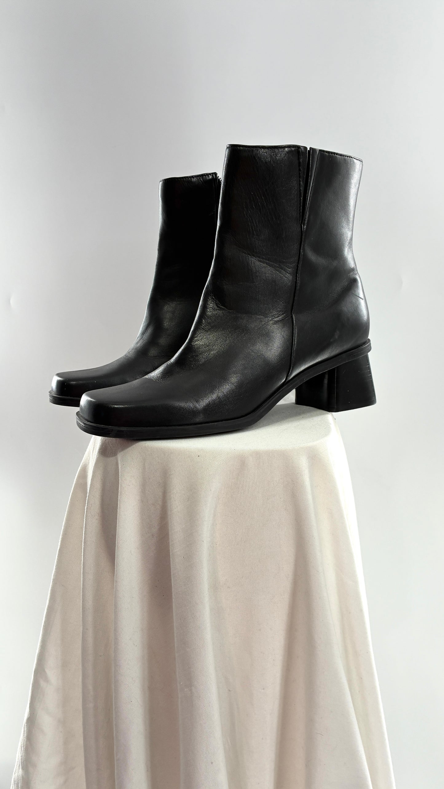 Vintage Naturalizer Black Square Toe Genuine Leather Block Heel Boots Made in Brazil (8)