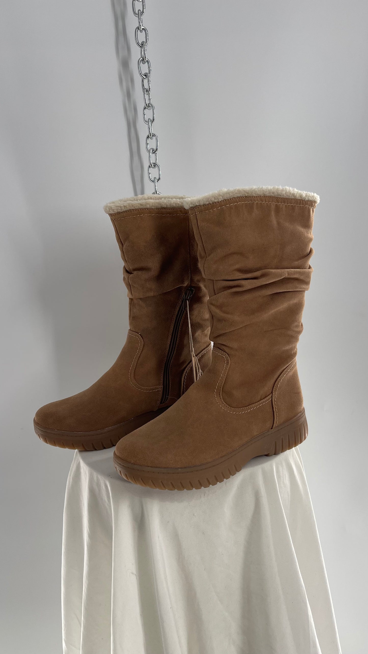 White Mountain Stacked/Ruched Brown Suede Leather Boots with Sherpa Lining and Tags Attached (8.5)
