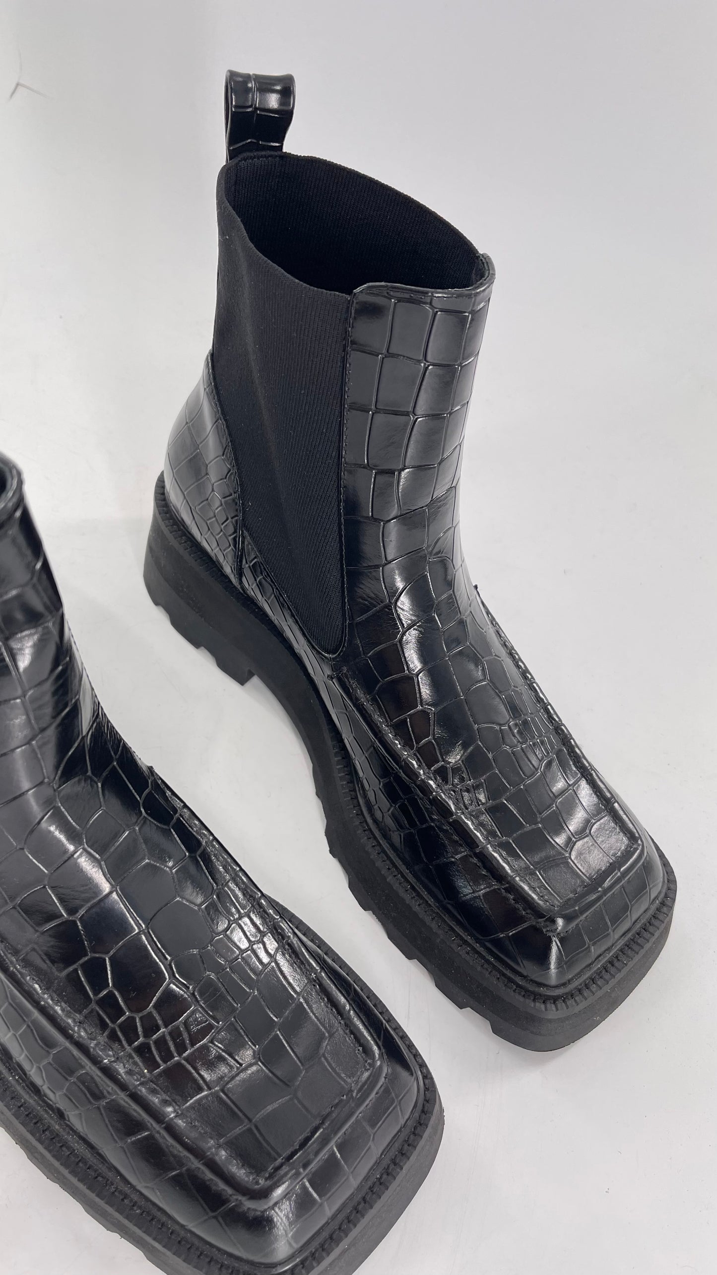 INTENTIONALLY Black Patent Crocodile Embossed Extreme Square Toe Boots (10)