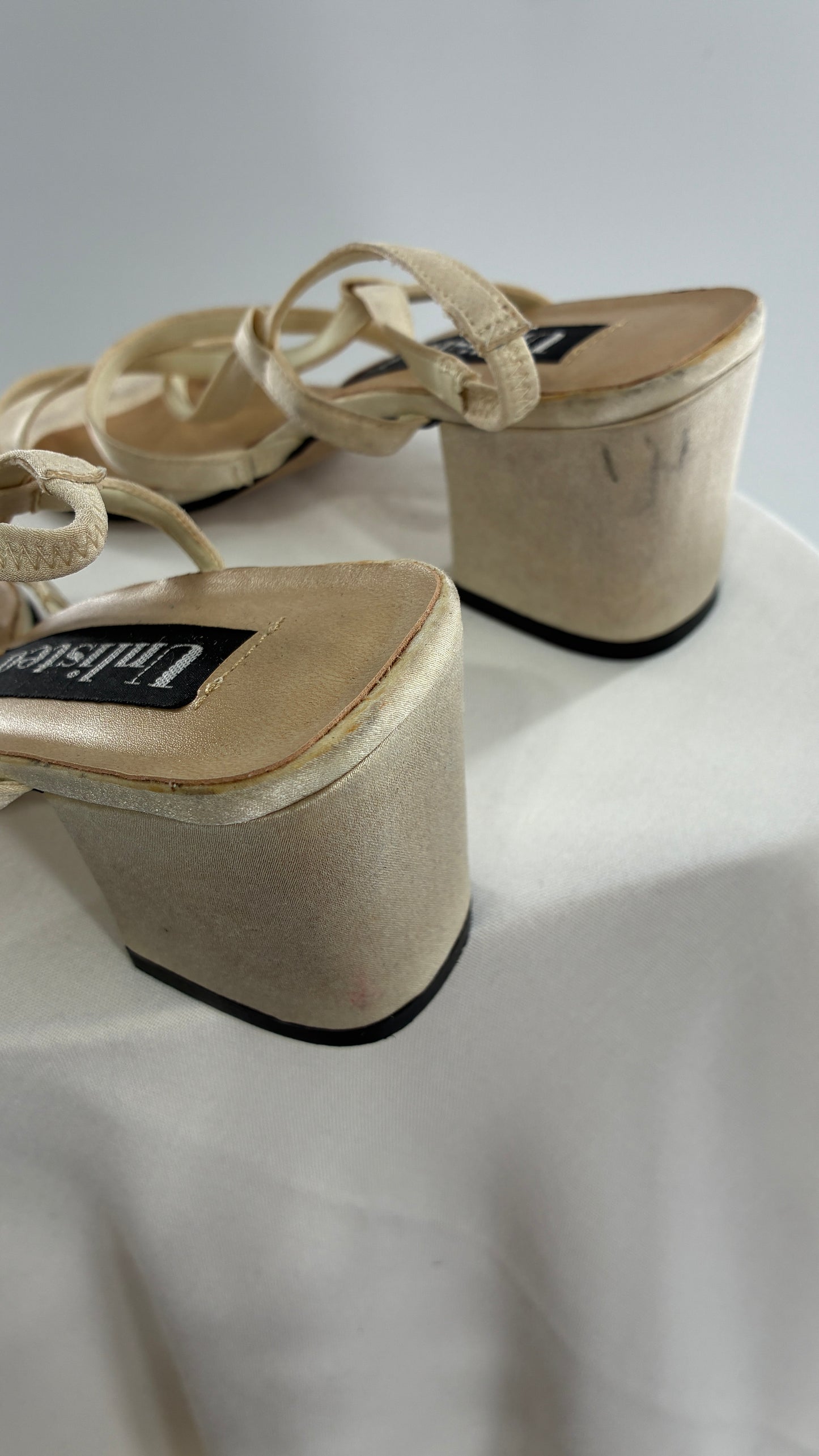 Vintage UNLISTED 1990s Strappy Ivory Block Kitten Heel Sandal (8)