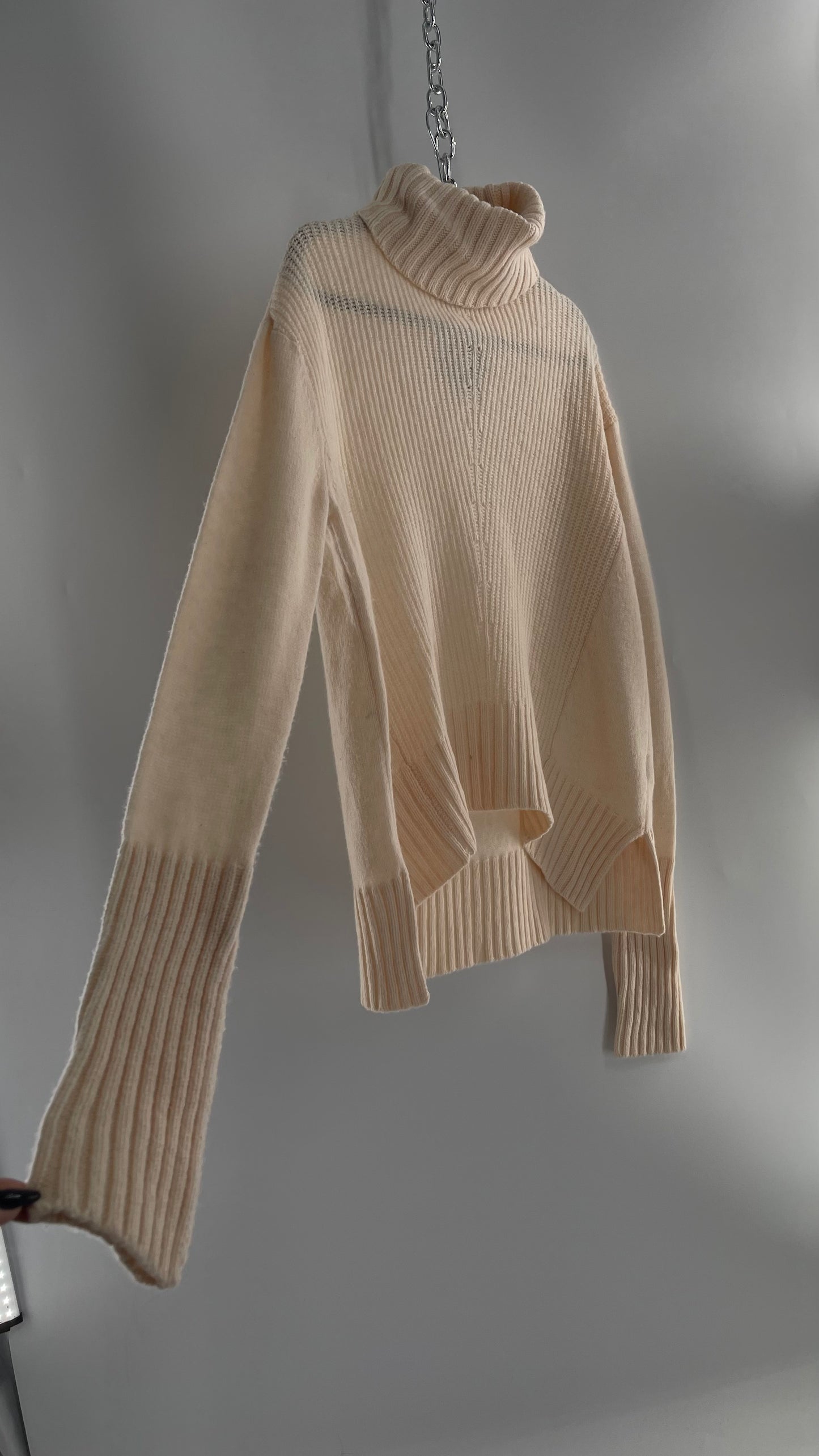 MOTH Anthropologie 80% Wool Ivory Off White Knit Turtle Neck Sweater (Small)