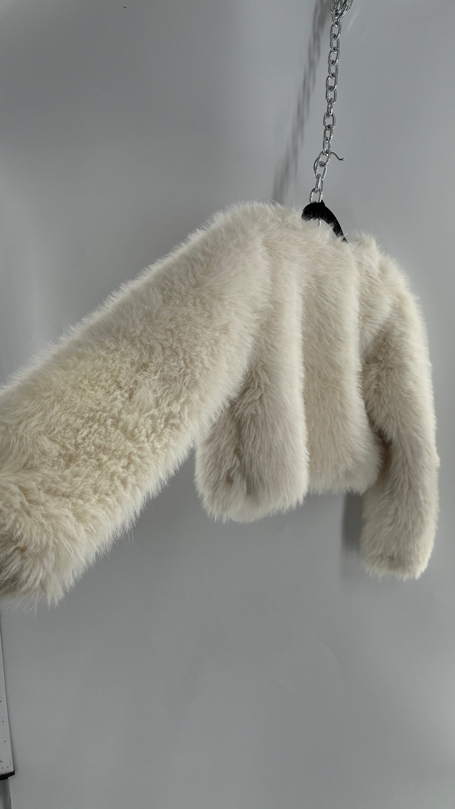 White Fluffy Cropped Jacket (Y14/XS/S)