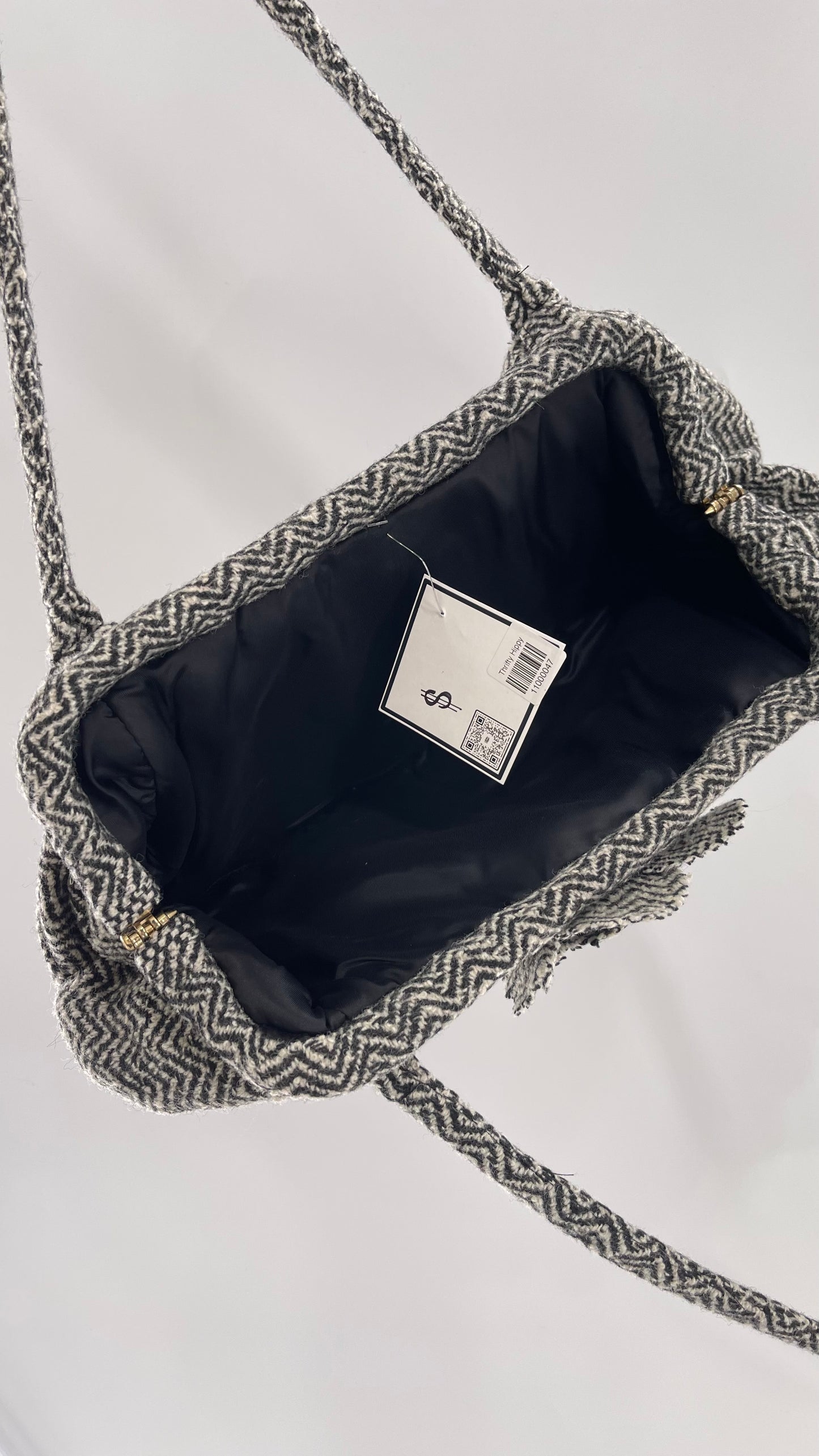 Vintage Wool Knit Black White Purse with Flower Appliqué