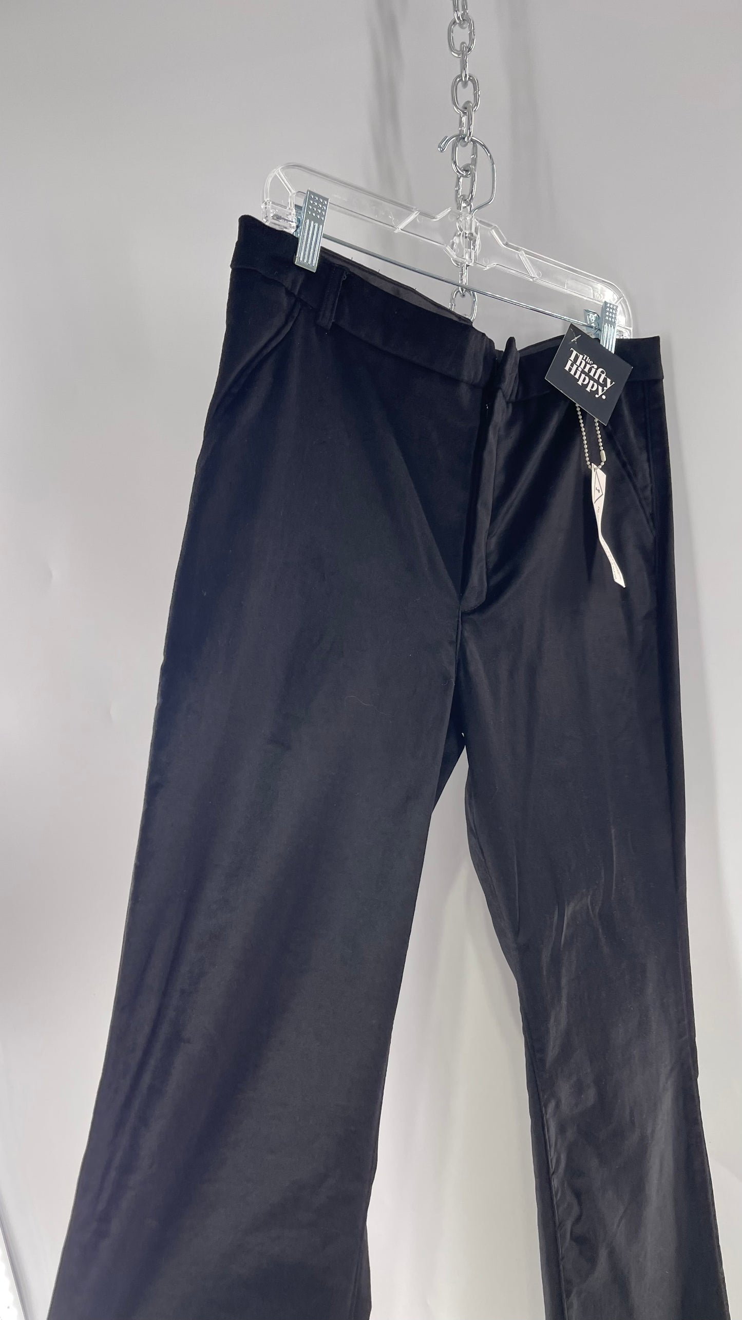 BLANK NYC Black Velvet Kick Flares (31) tá