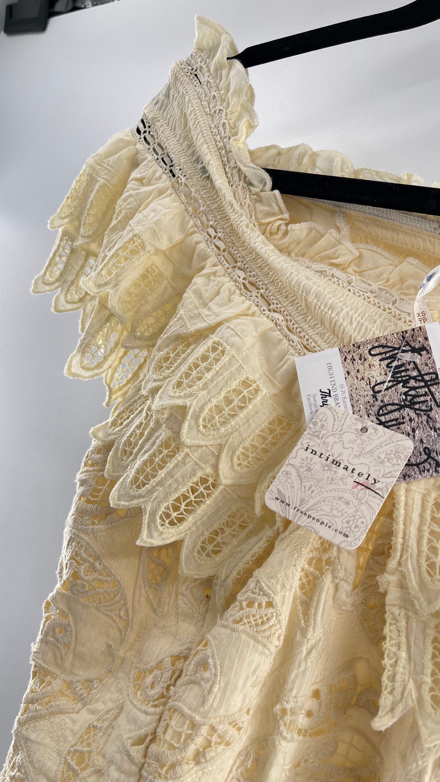 Intimately Free People Light Yellow Lace Bodysuit with Ruffled Off the Shoulder Neckline
(XS)