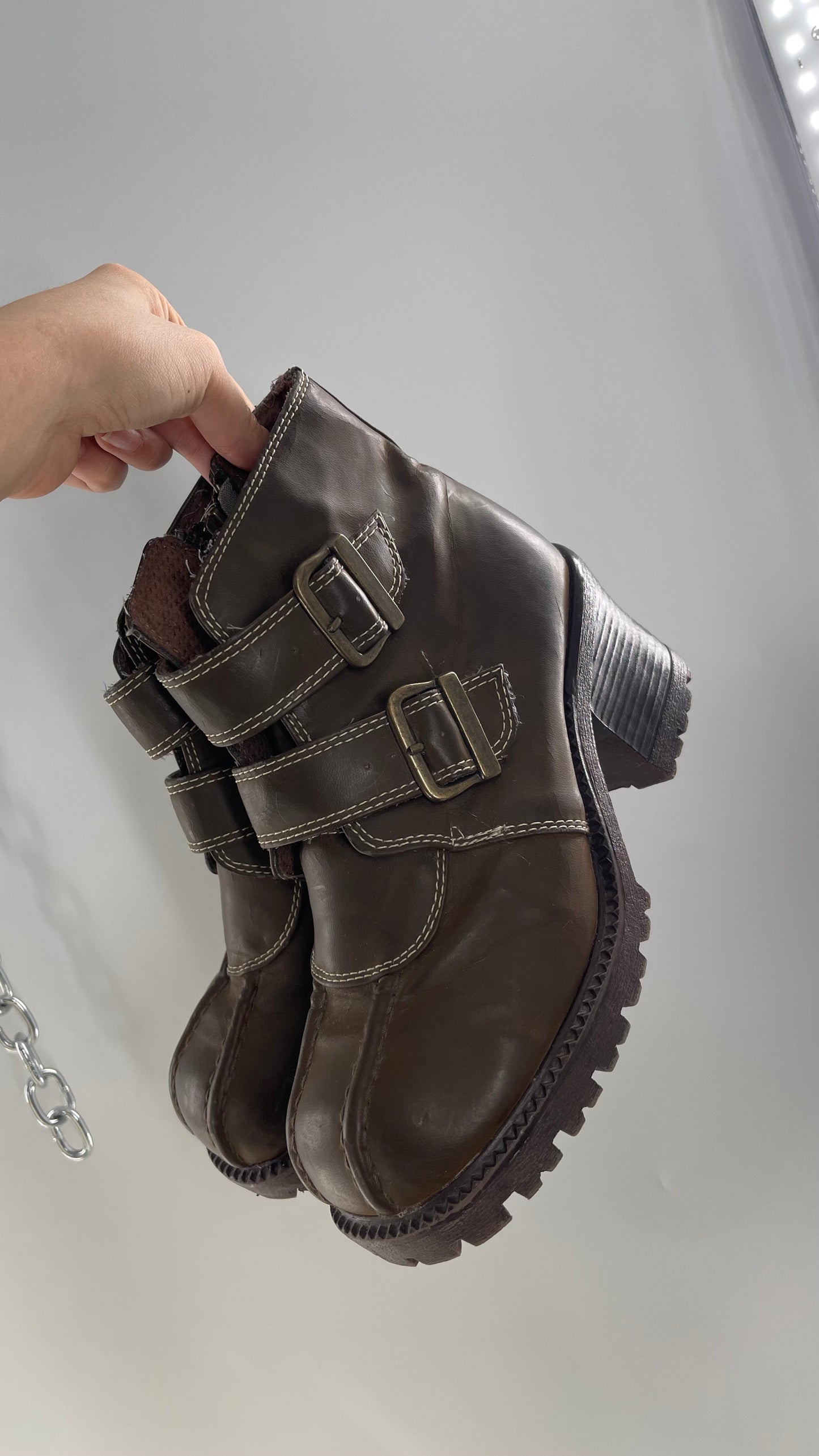 Vintage No Boundaries Brown Chunky Heel Platform Cross Front Buckle Boots (7)