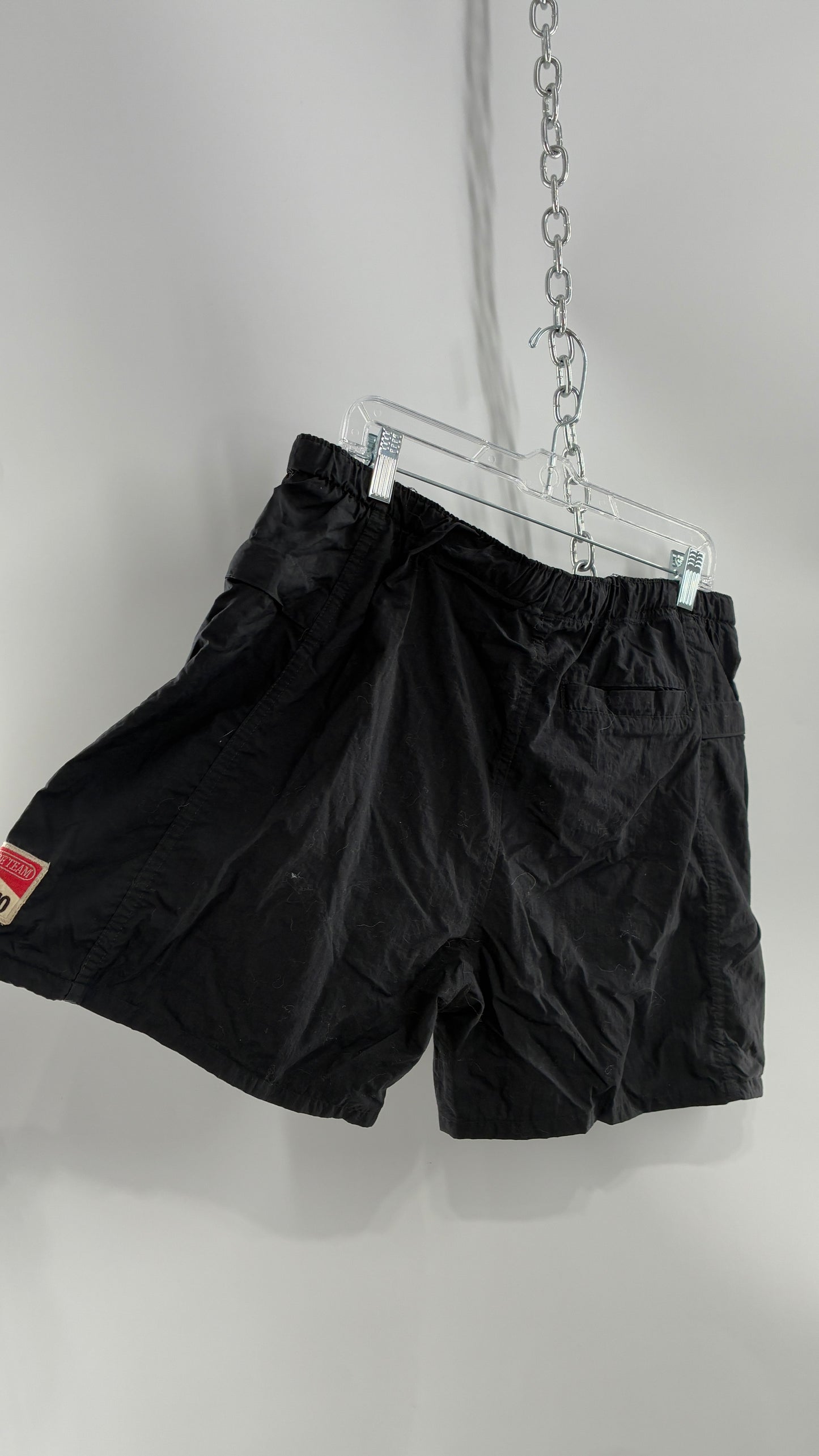 Vintage MARLBORO Men’s Shorts with Embroidered Badge Patch (Medium)