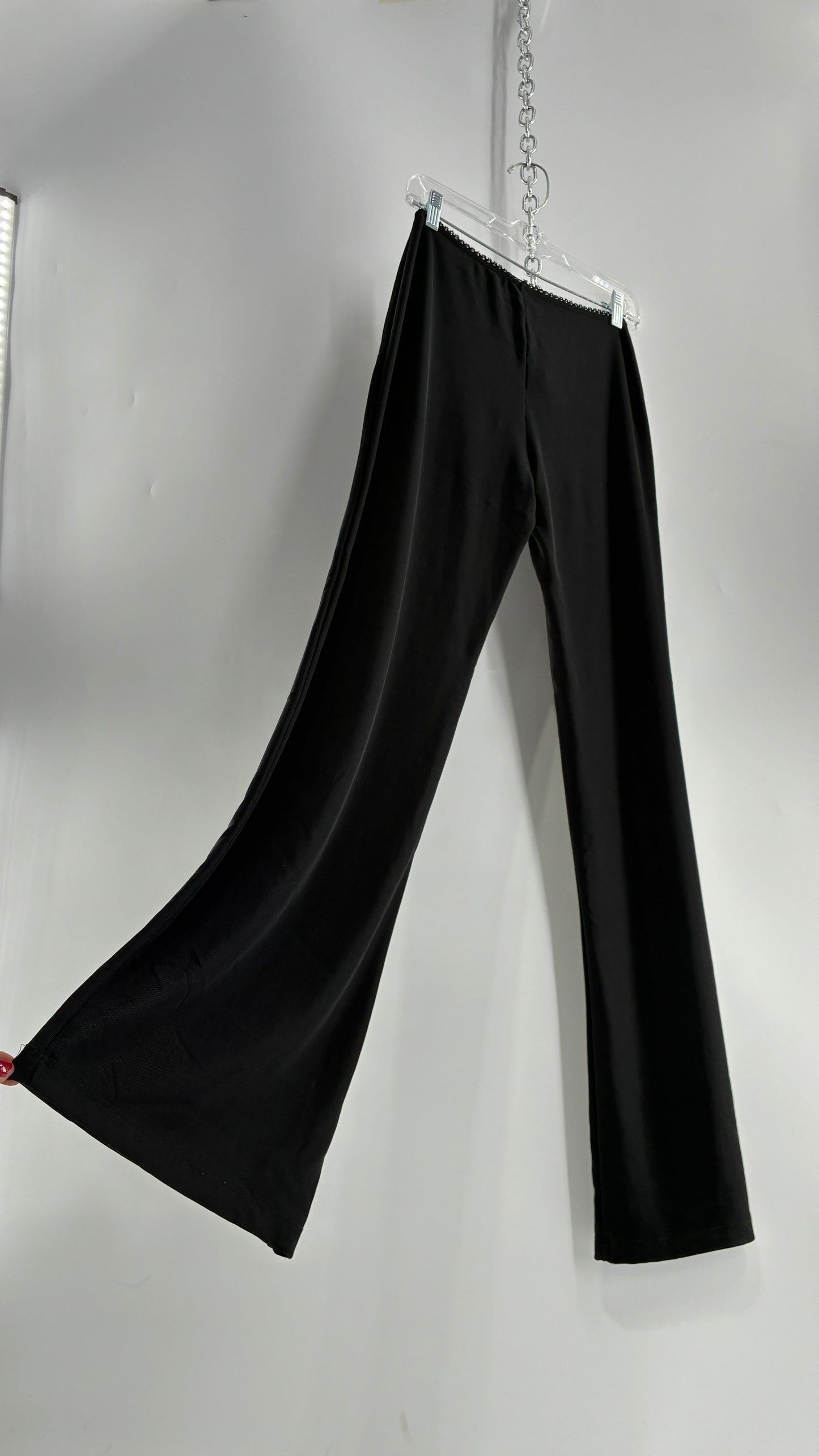Vintage ACTIVE USA 1990s Black Thick Low Rise Yoga Pants with Bow Front (Medium)