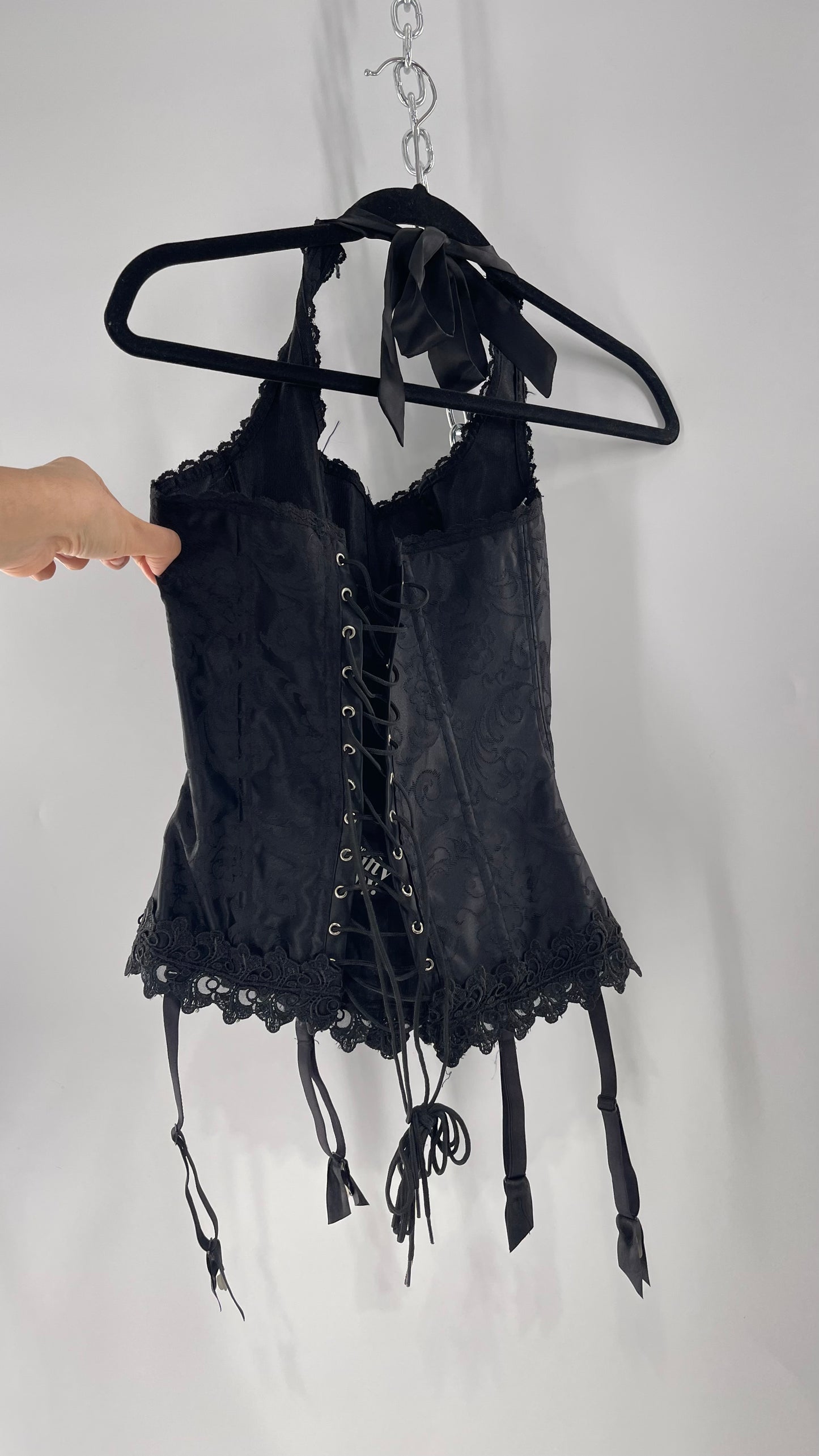 Vintage Fredericks of Hollywood Black Satin Brocade Lace Corset with Lace Tie Halter (32)