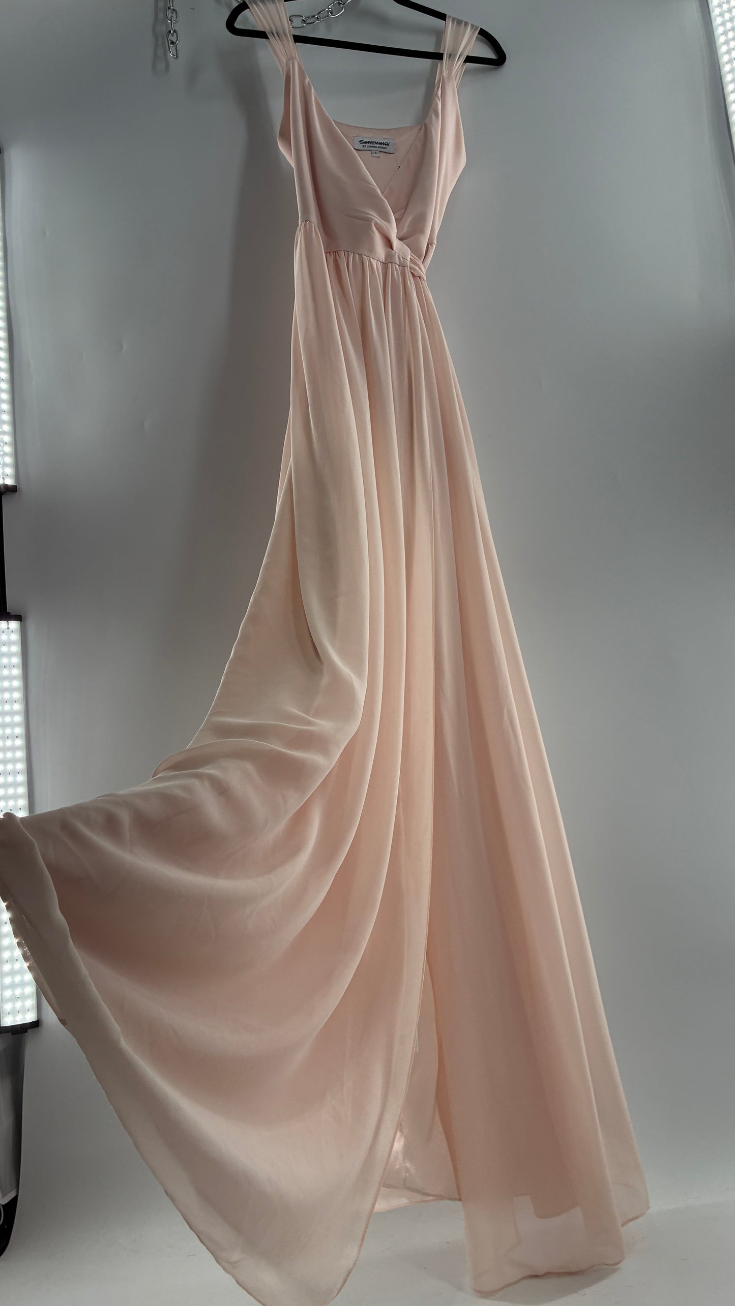 CEREMONY Joanna August Ballet Slipper Pink Vented Gown with Tied Waist (Small)