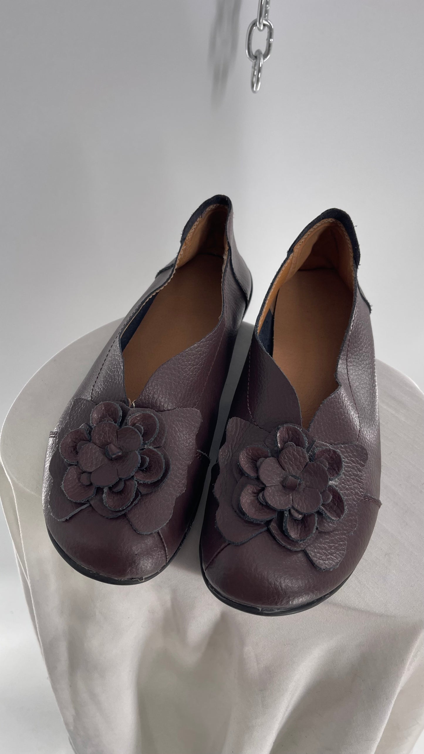 Vintage Leather Burgundy Brown Floral Flat (41)