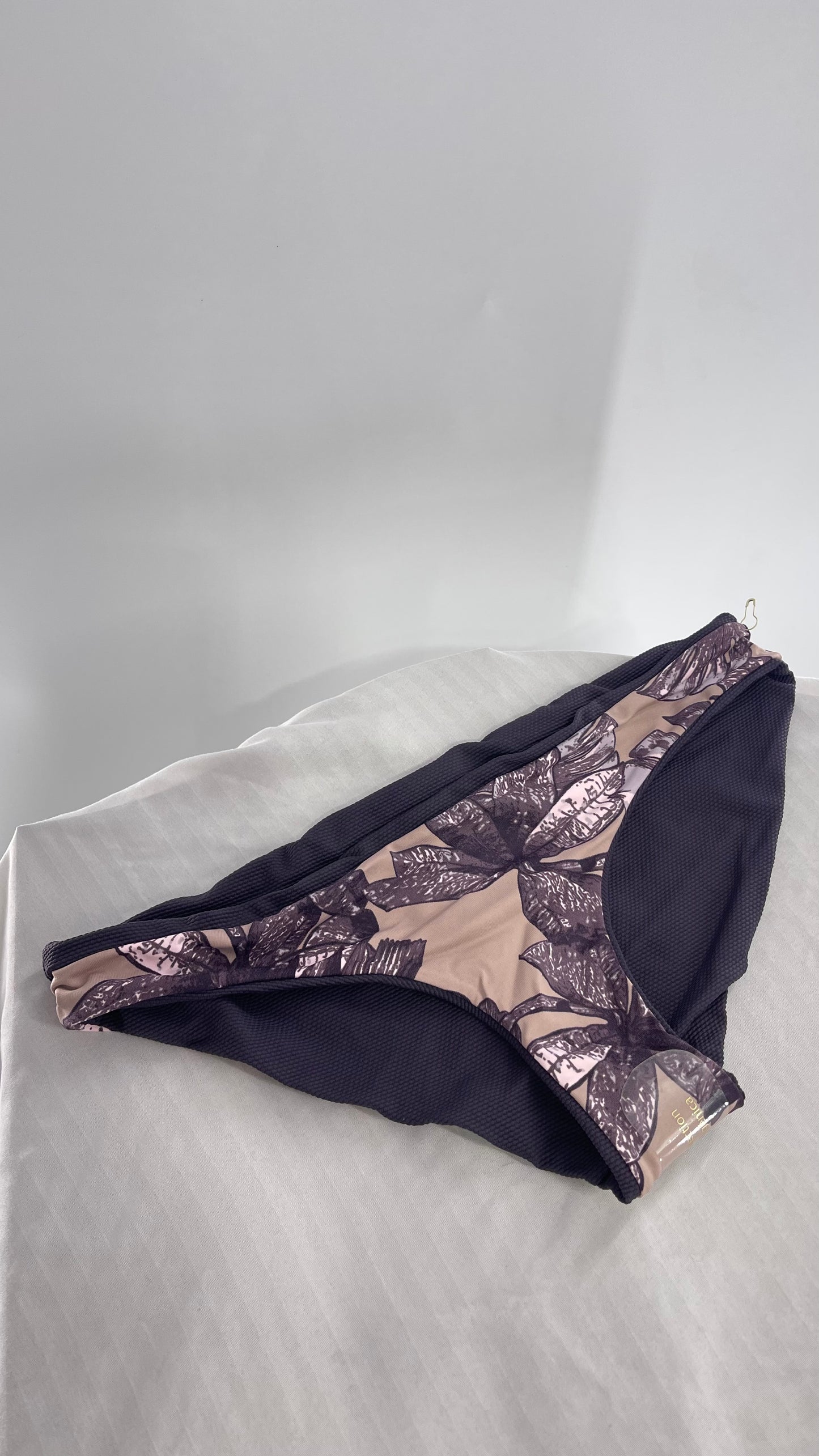 Maaji Deep Purple and Leaf Patterned Reversible Swim Bottoms NWOT (XL)