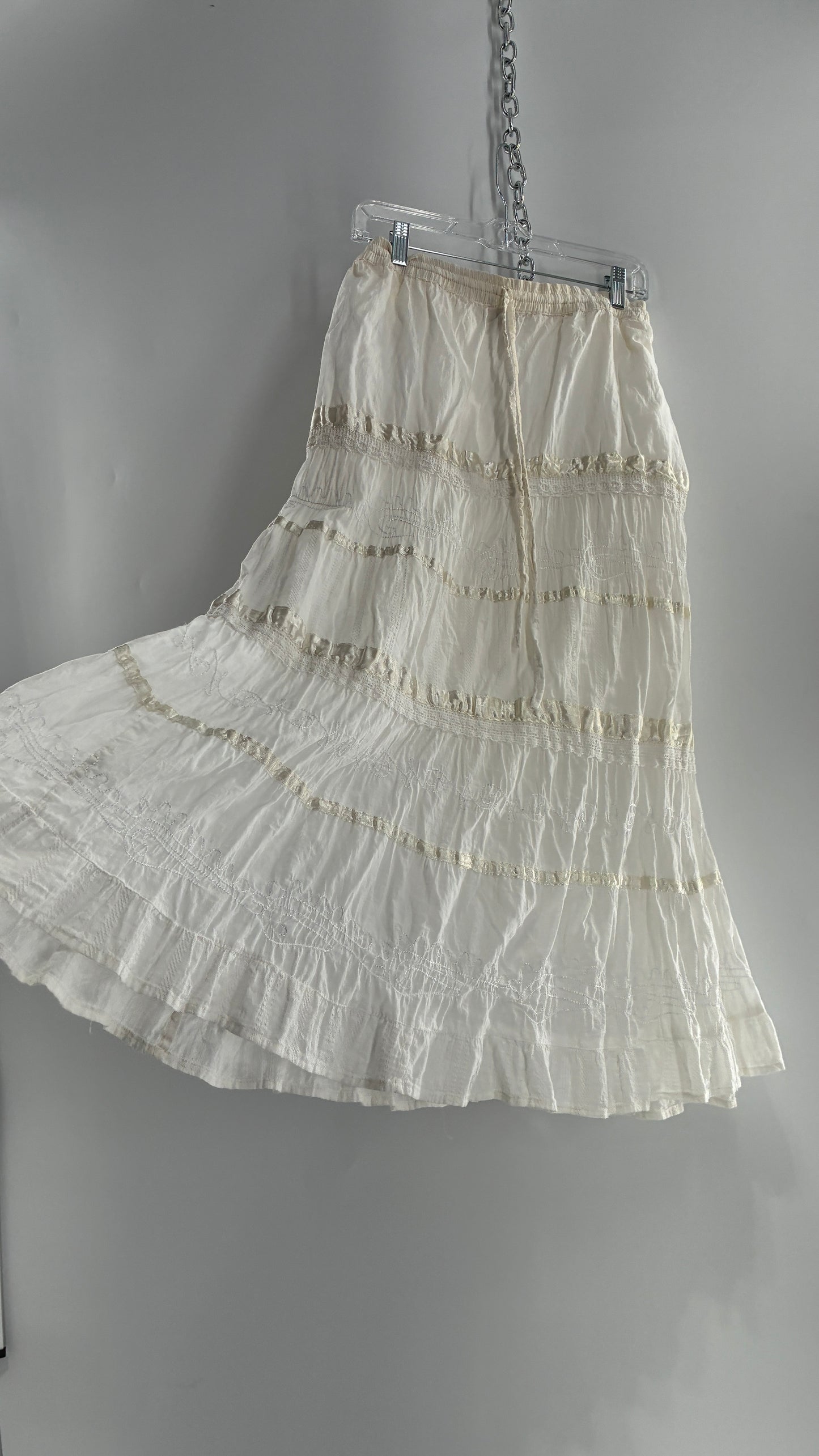 Vintage Tiered Skirt with Ribbon and Lace Trim (OS)