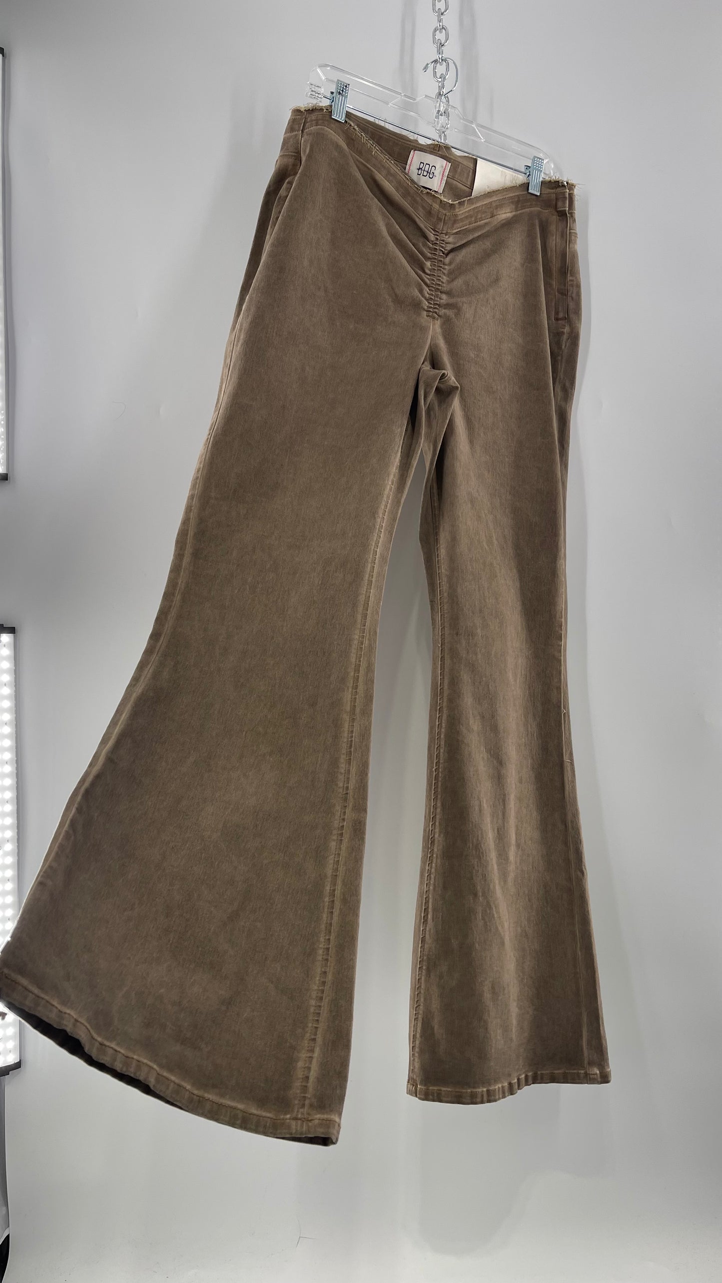 BDG Brown Scrunch Front Kick Flare Bell Bottoms with Side Zipper (33)