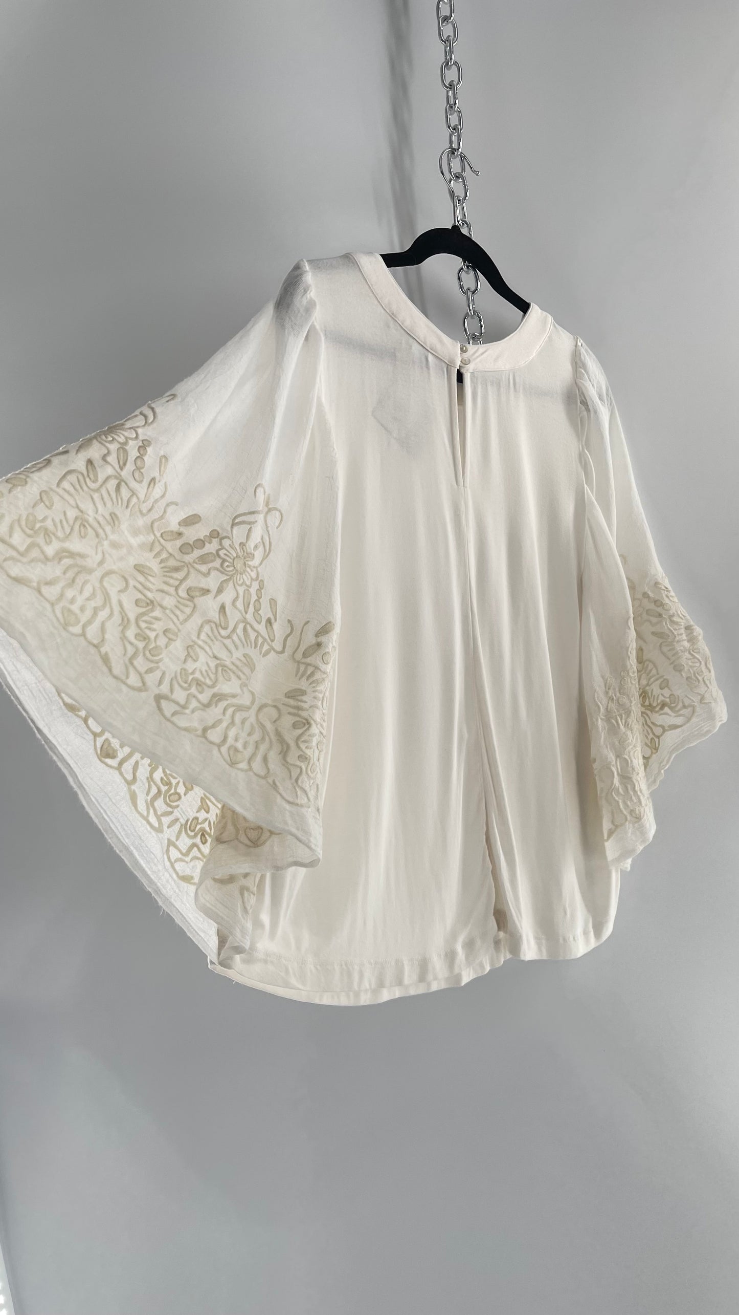 Anthropologie Eri + Ali White Embroidered Bat Wing Blouse (Medium)
