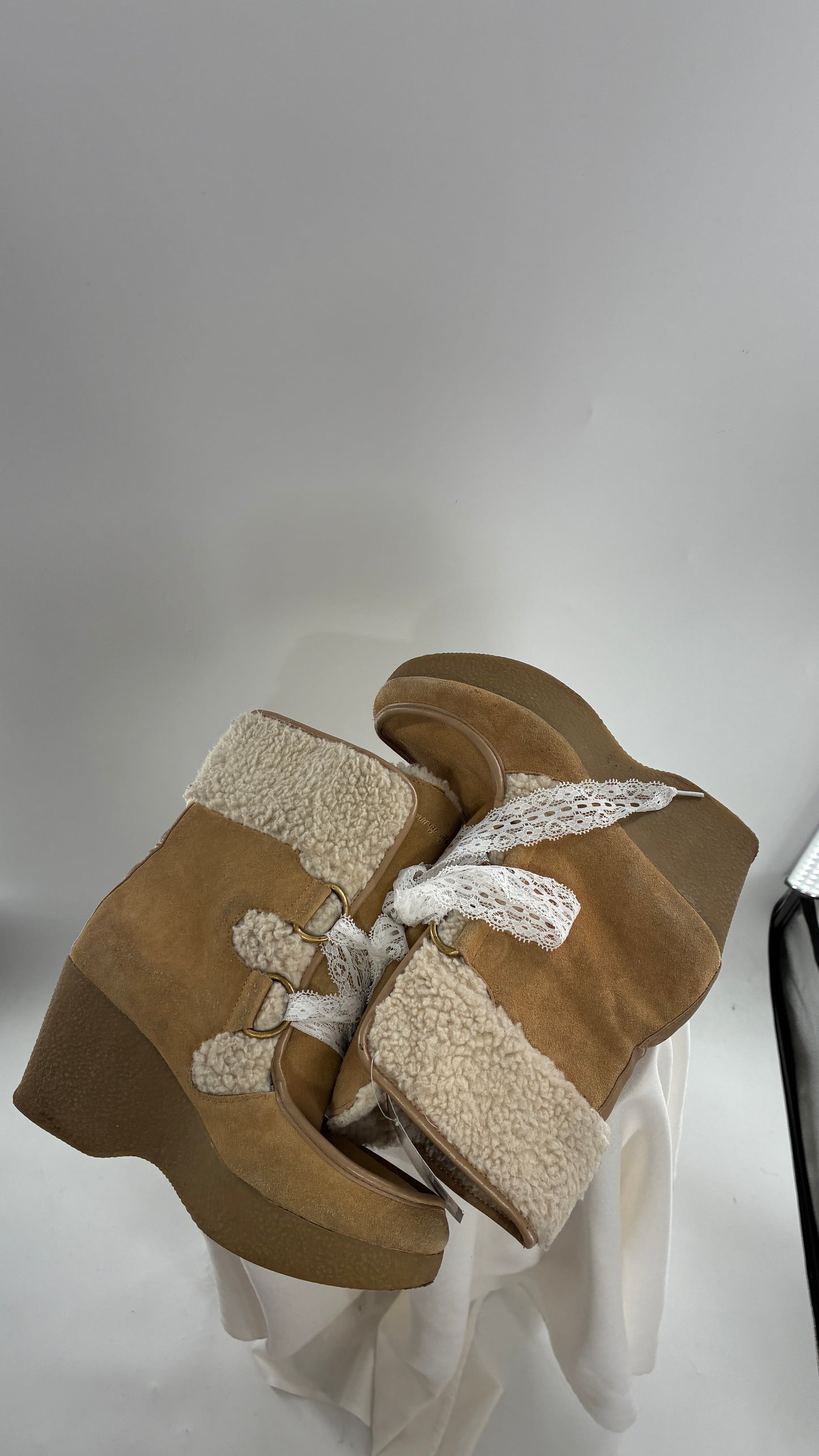 Vintage TOMMY GIRL Suede Leather Wedge Heels with Sherpa Details and Lace Trim Laces (8)