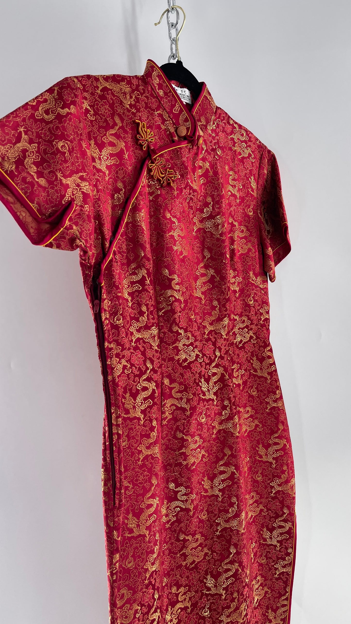 Vintage 1980s Chinese Red Silk Dragon Motif Printed/Embroidered Qipao (XL)