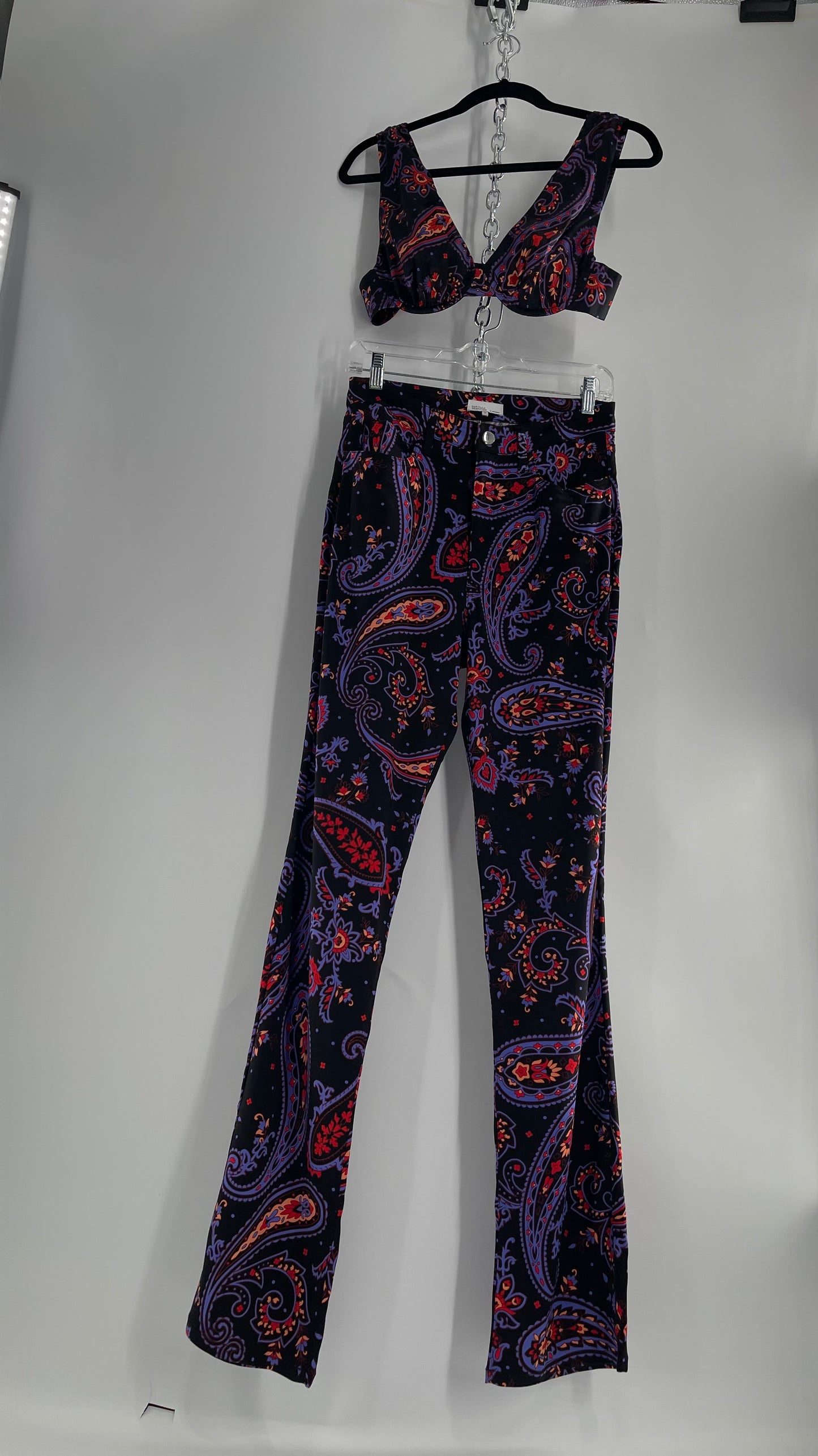 Danielle Bernstein Satin Paisley Underwire Festival Top and Kickflare 2pc Set (Small)