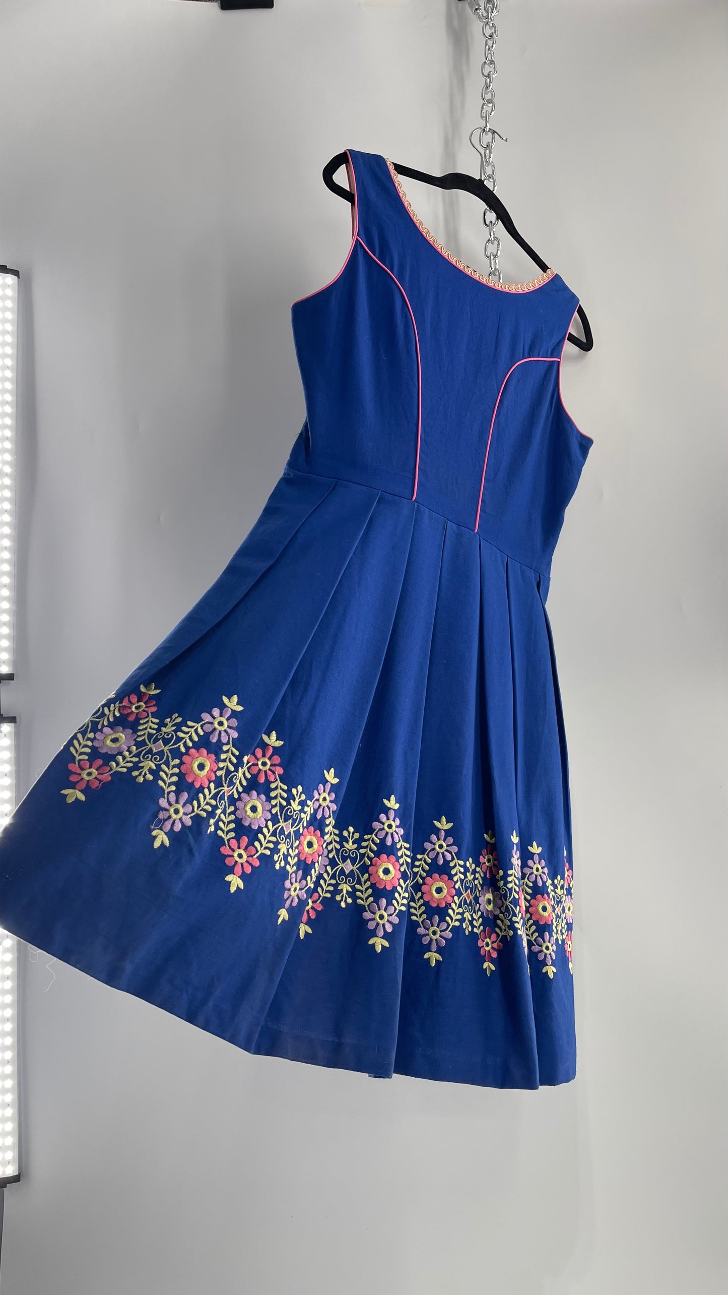 Vintage 1970s Spitzing Modell Wilhelm Picherer Hohenkirchen Traditional German Hand Embroidered Royal Blue Dress (M)