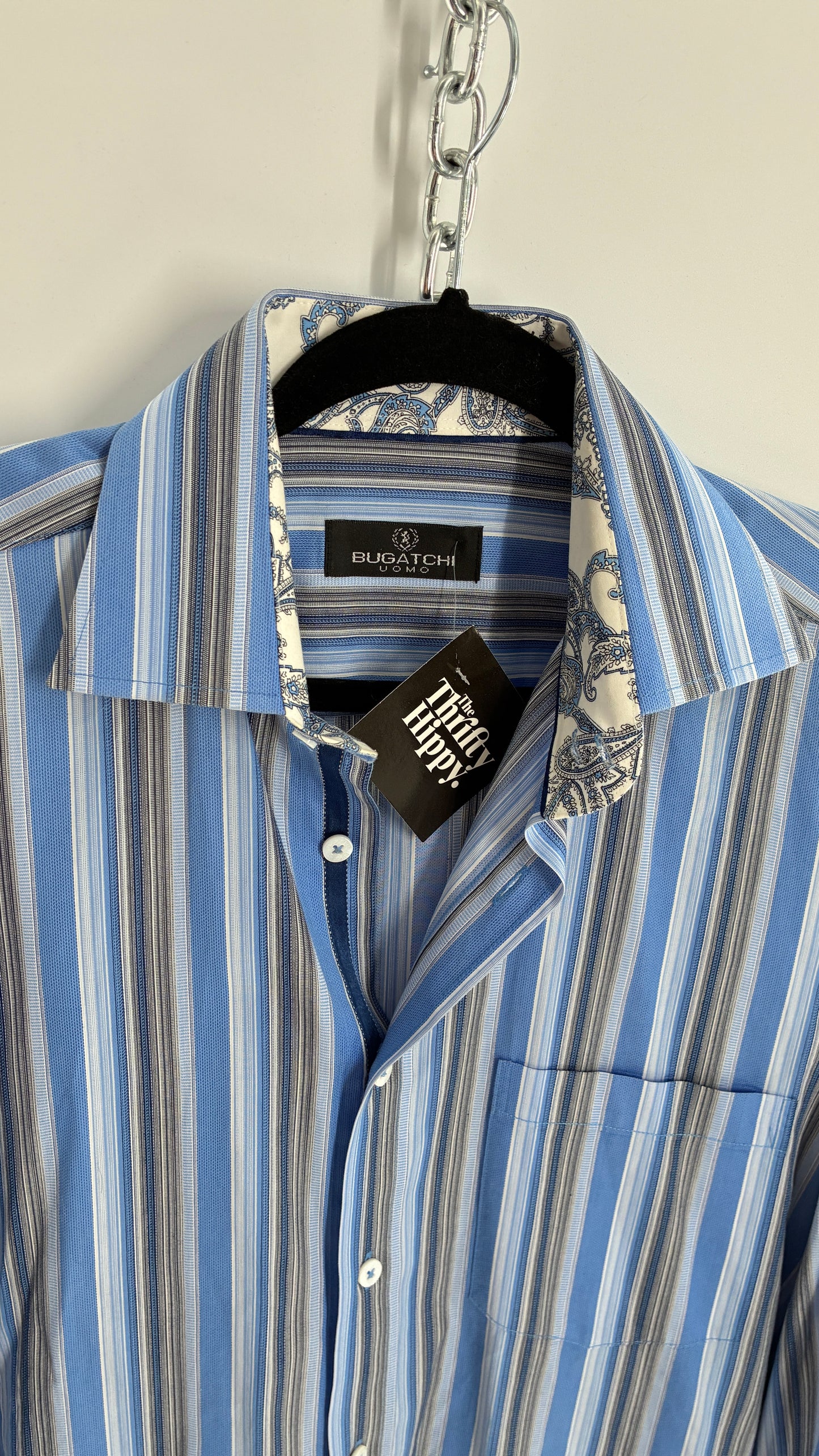 Vintage 1990s Bugatchi Men’s Blue Striped Button Up with Paisley Cuffs (Large)